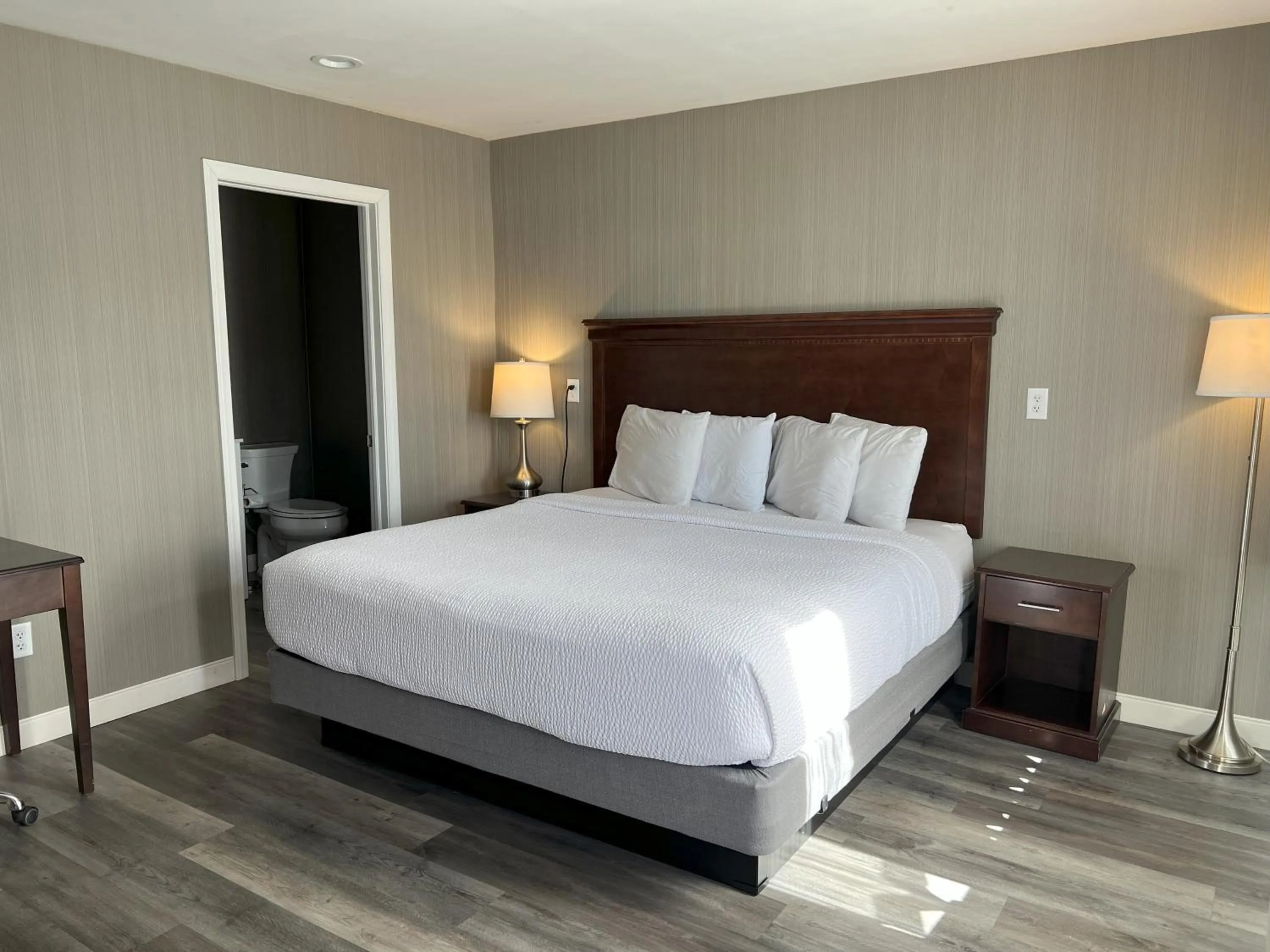 Bedroom in Georgian Lakeside Resort