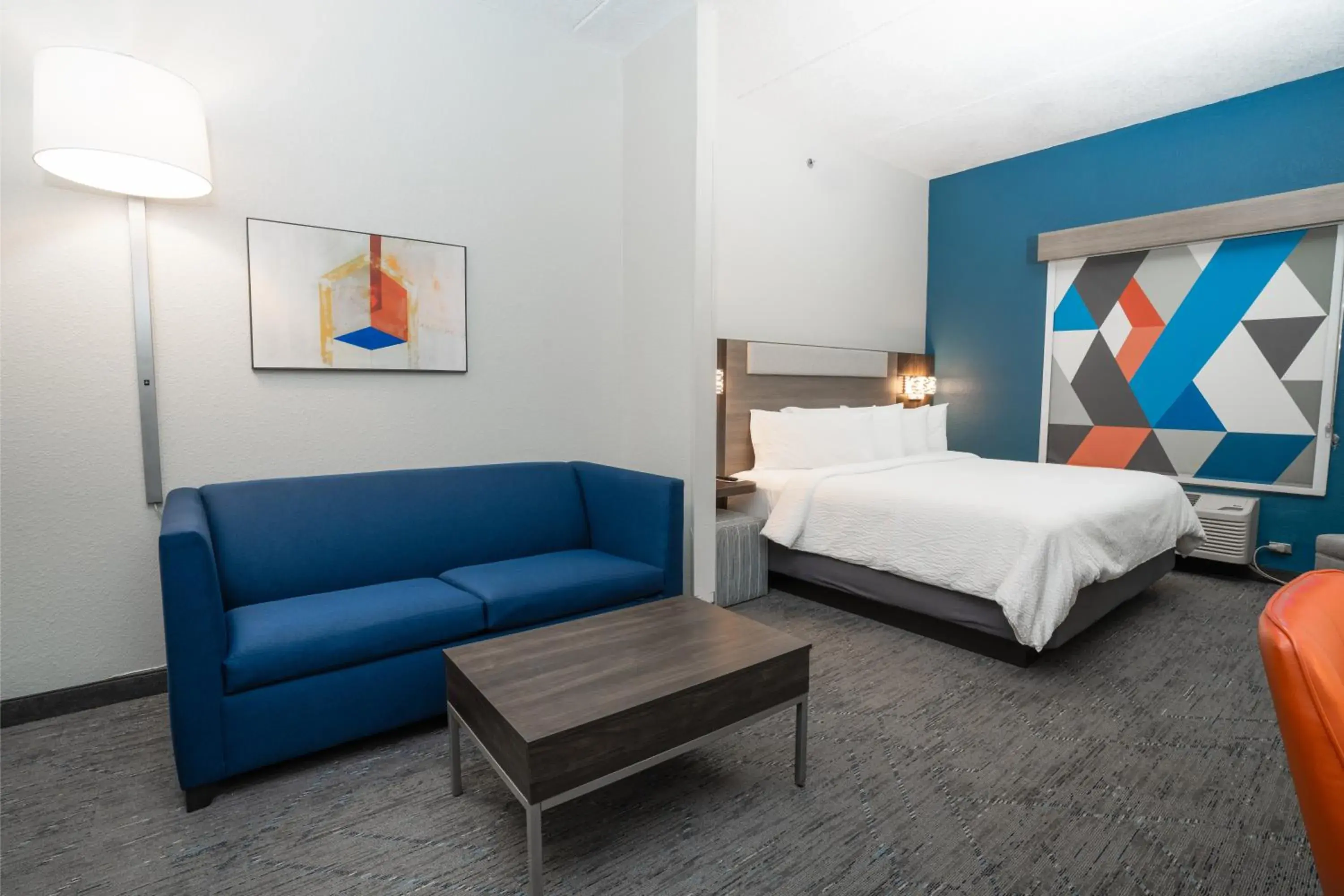 One-Bedroom King Suite in Holiday Inn Express Hotel & Suites Orange City - Deltona by IHG One-Bedroom King Suite in Holiday Inn Express Hotel & Suites Orange City - Deltona by IHG