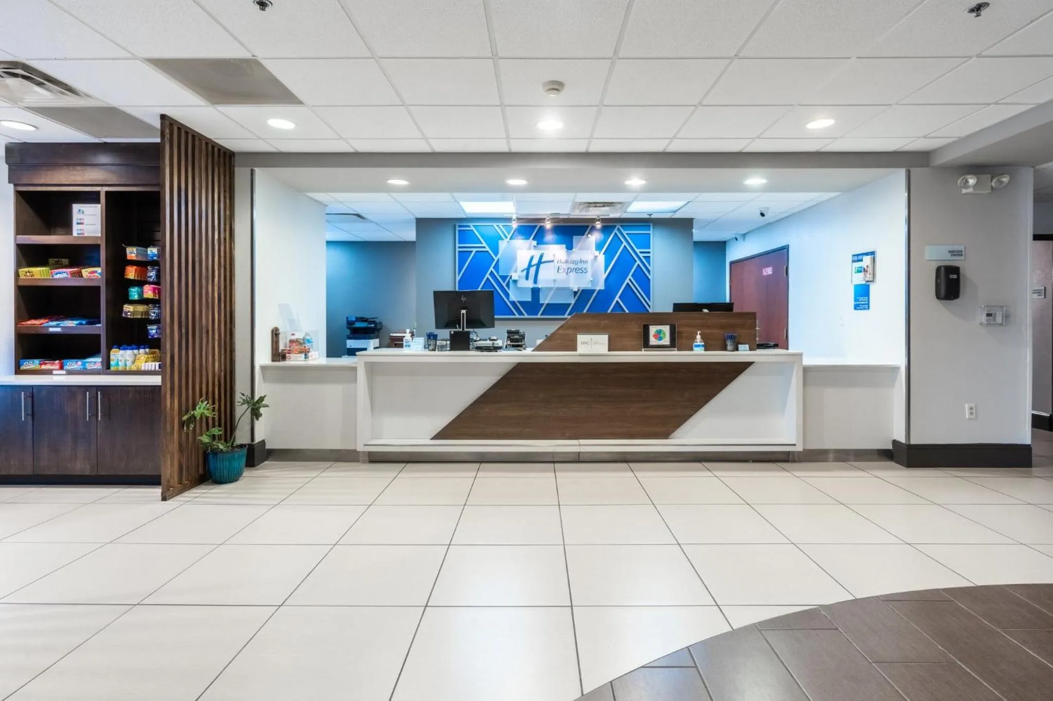 Property building in Holiday Inn Express Hotel & Suites Orange City - Deltona by IHG