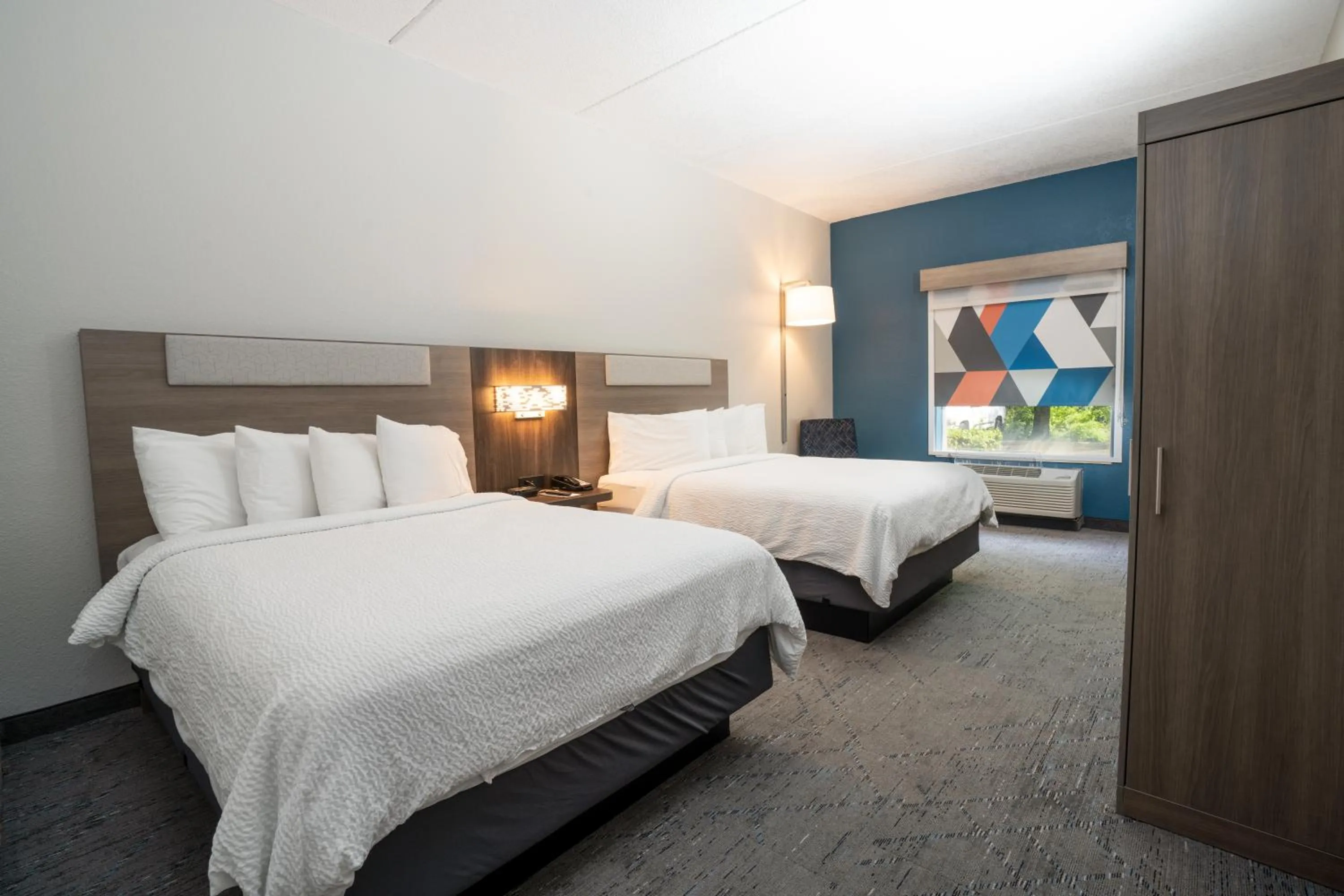 Bed in Holiday Inn Express Hotel & Suites Orange City - Deltona by IHG