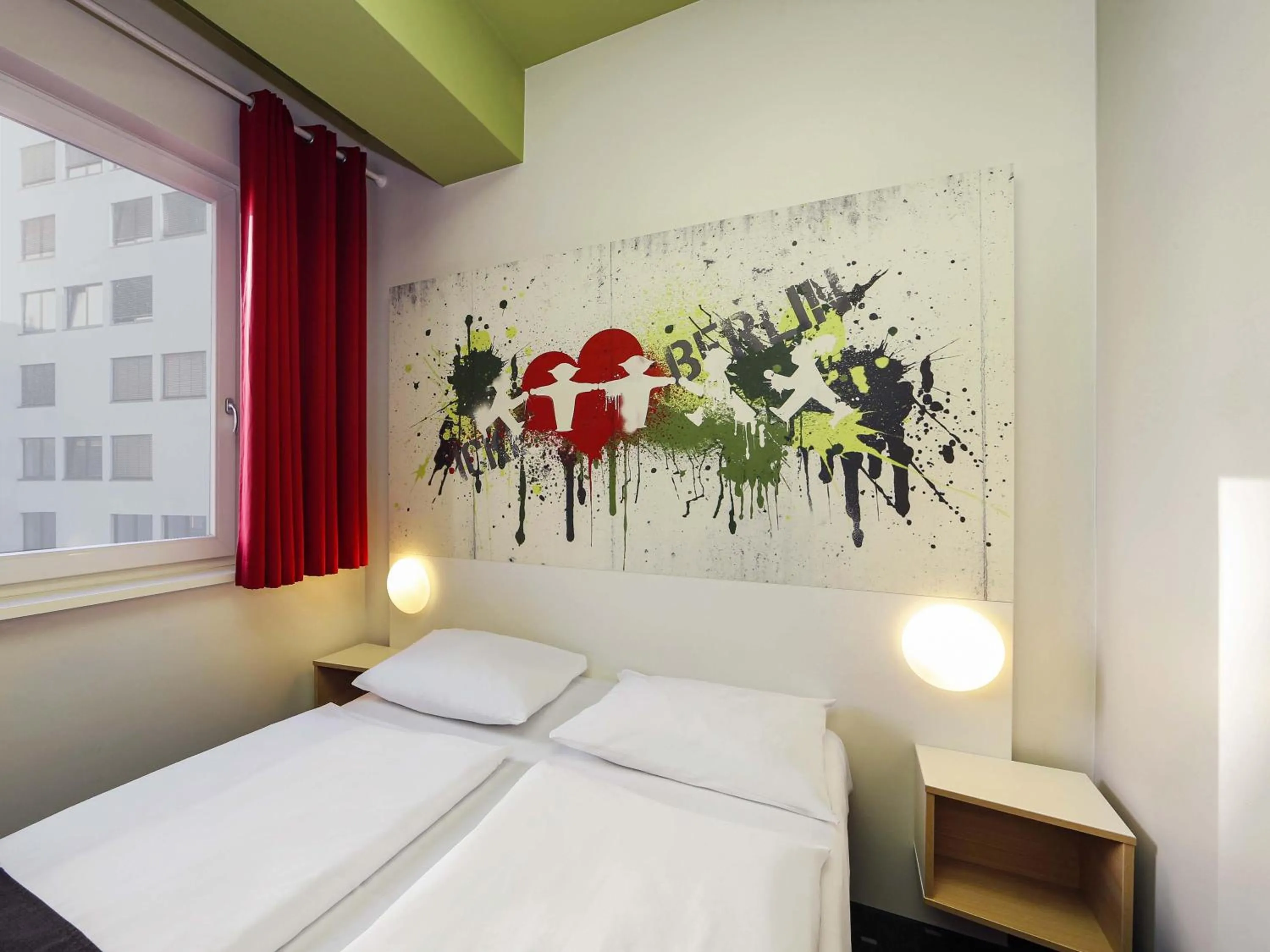 Photo of the whole room, Bed in B&B HOTEL Berlin-Potsdamer Platz