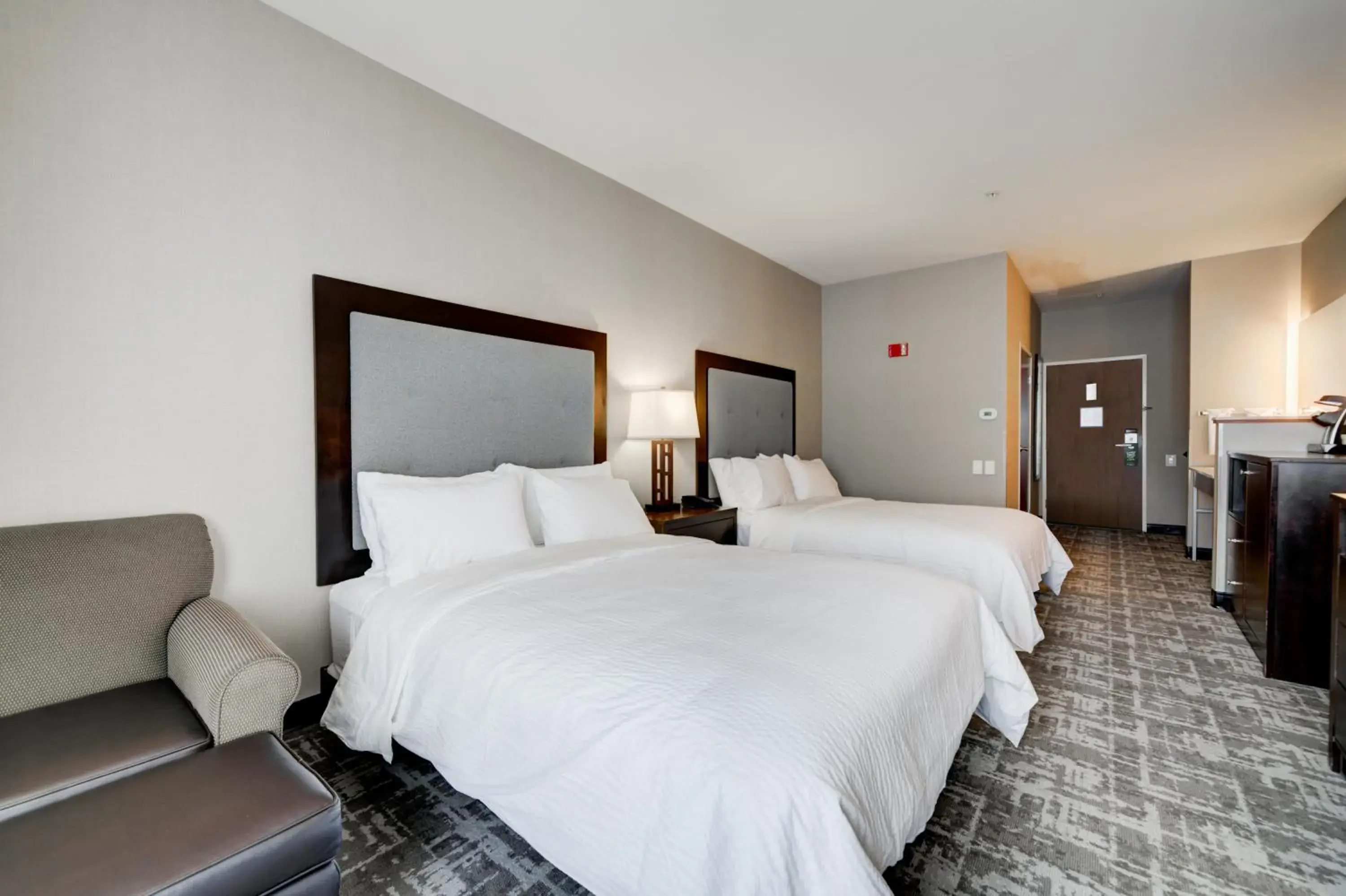 Bed in Holiday Inn West Yellowstone by IHG Bed in Holiday Inn West Yellowstone by IHG