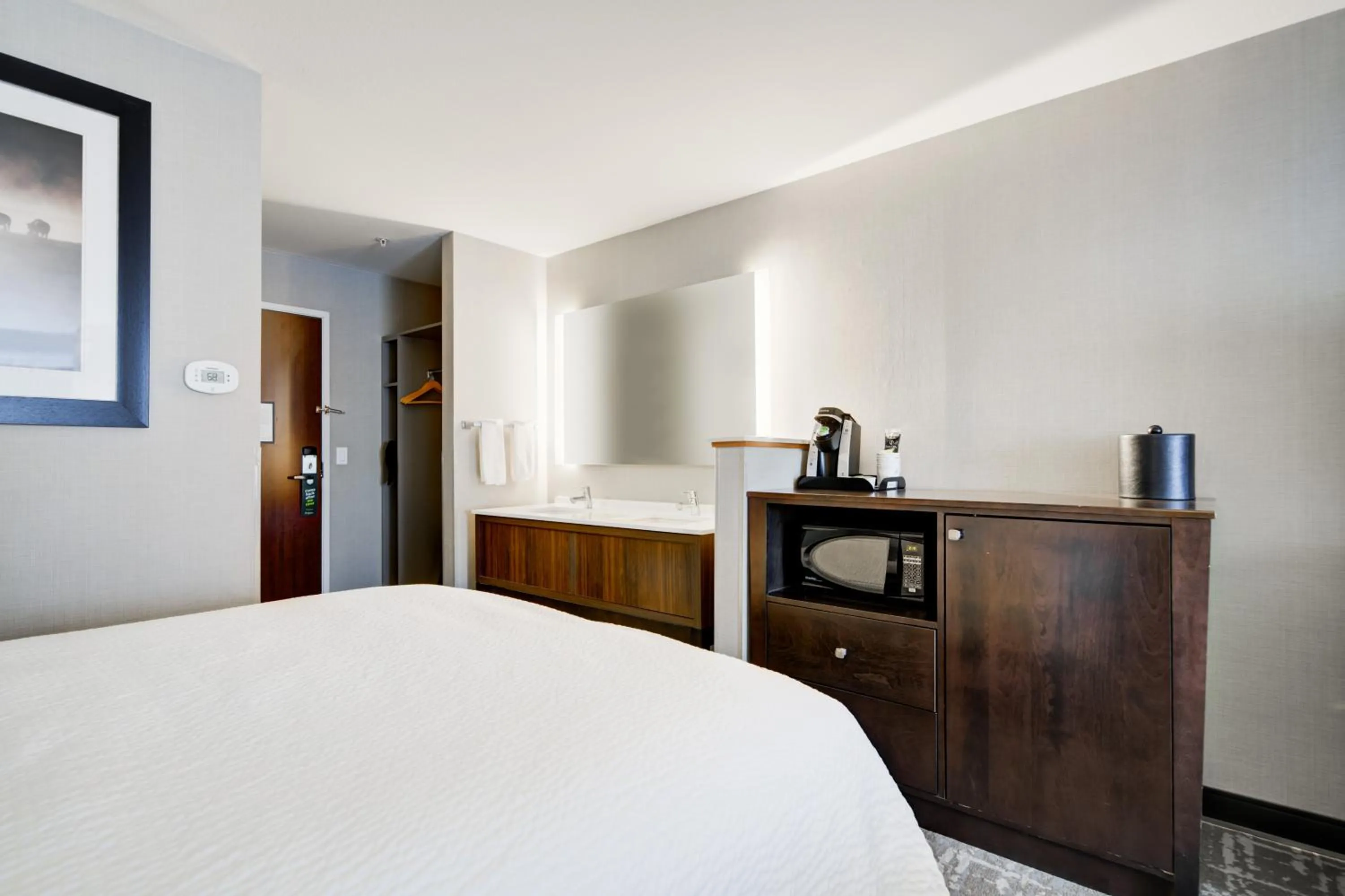 Bedroom, Bed in Holiday Inn West Yellowstone by IHG