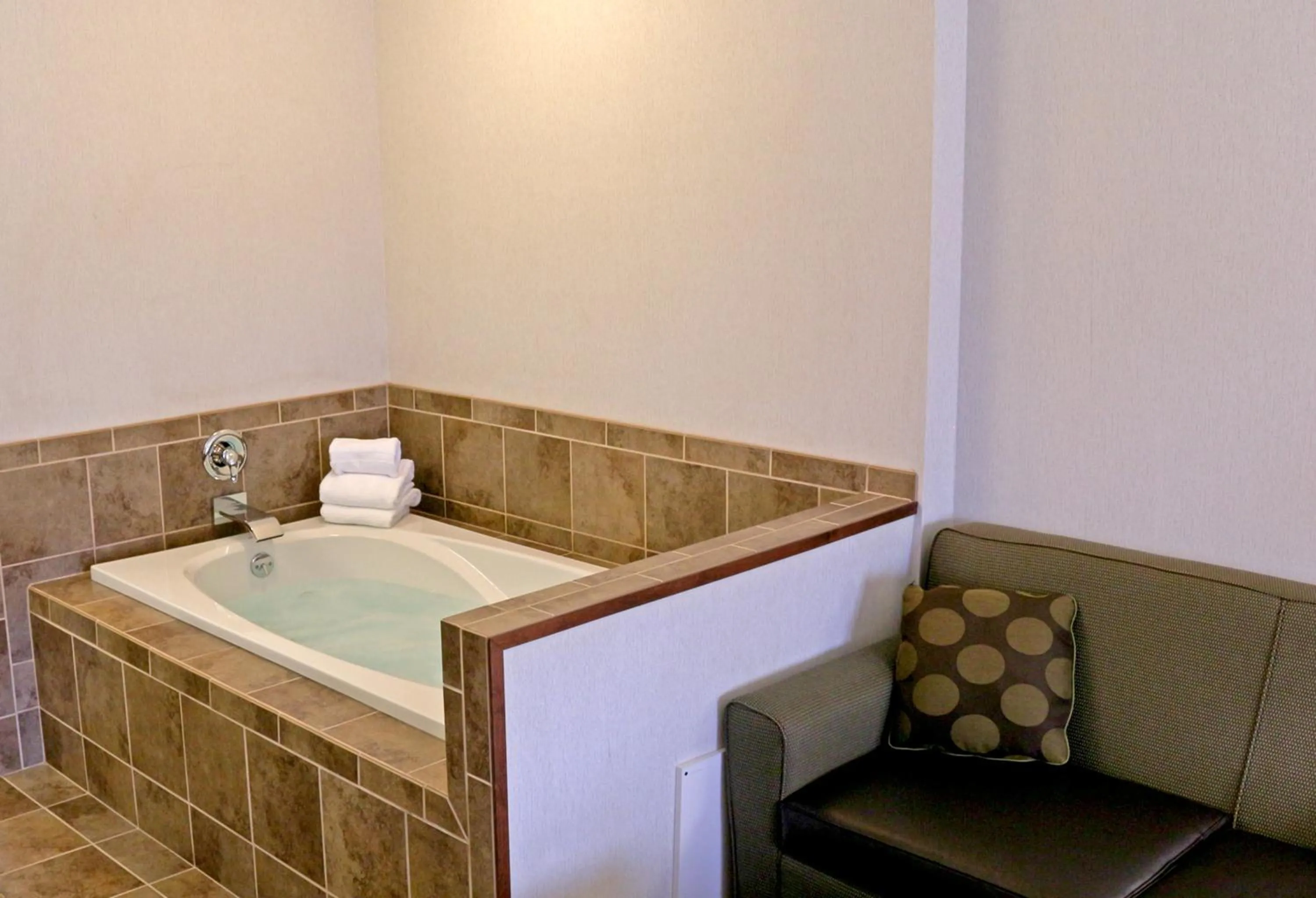 Photo of the whole room in Holiday Inn West Yellowstone by IHG