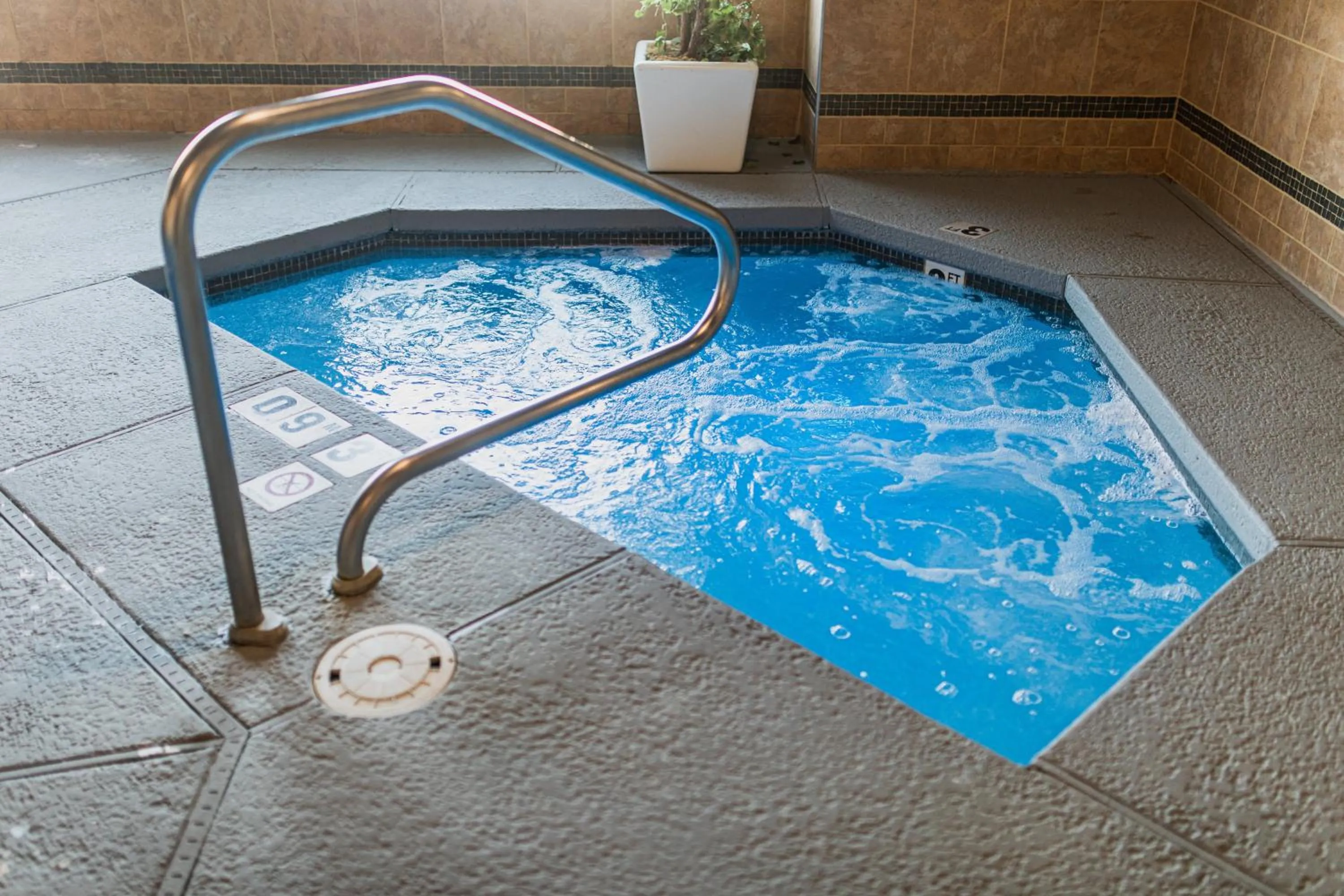 Swimming pool in Holiday Inn West Yellowstone by IHG