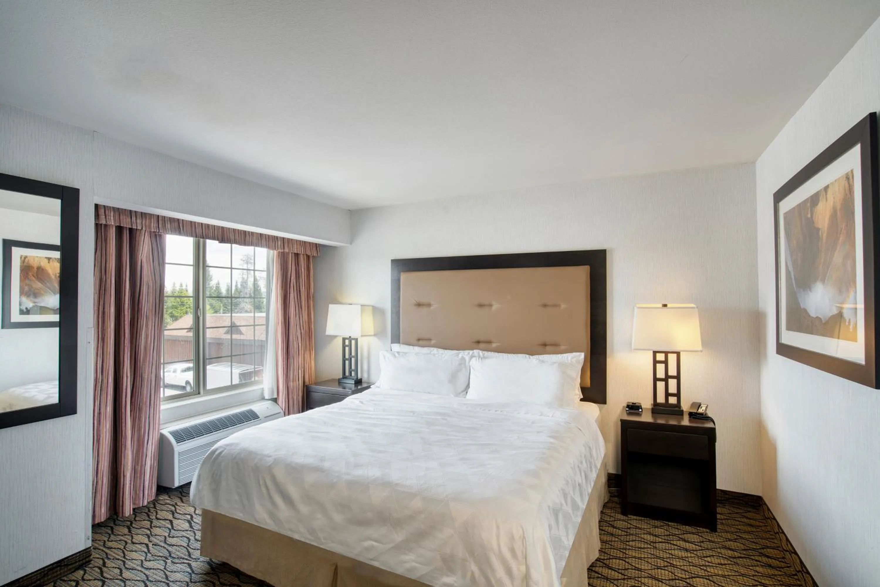 Photo of the whole room, Bed in Holiday Inn West Yellowstone by IHG