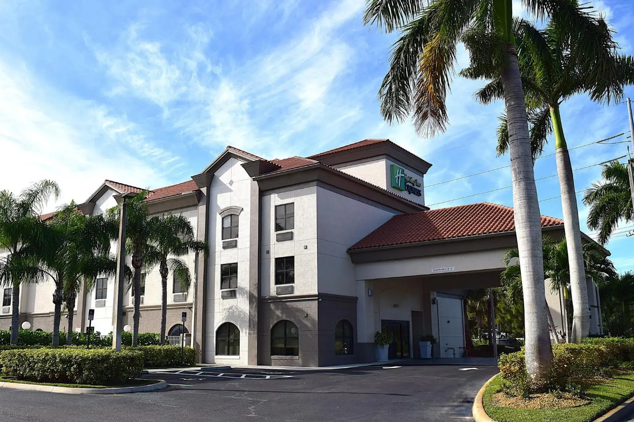 Property building in Holiday Inn Express Stuart by IHG Property building in Holiday Inn Express Stuart by IHG