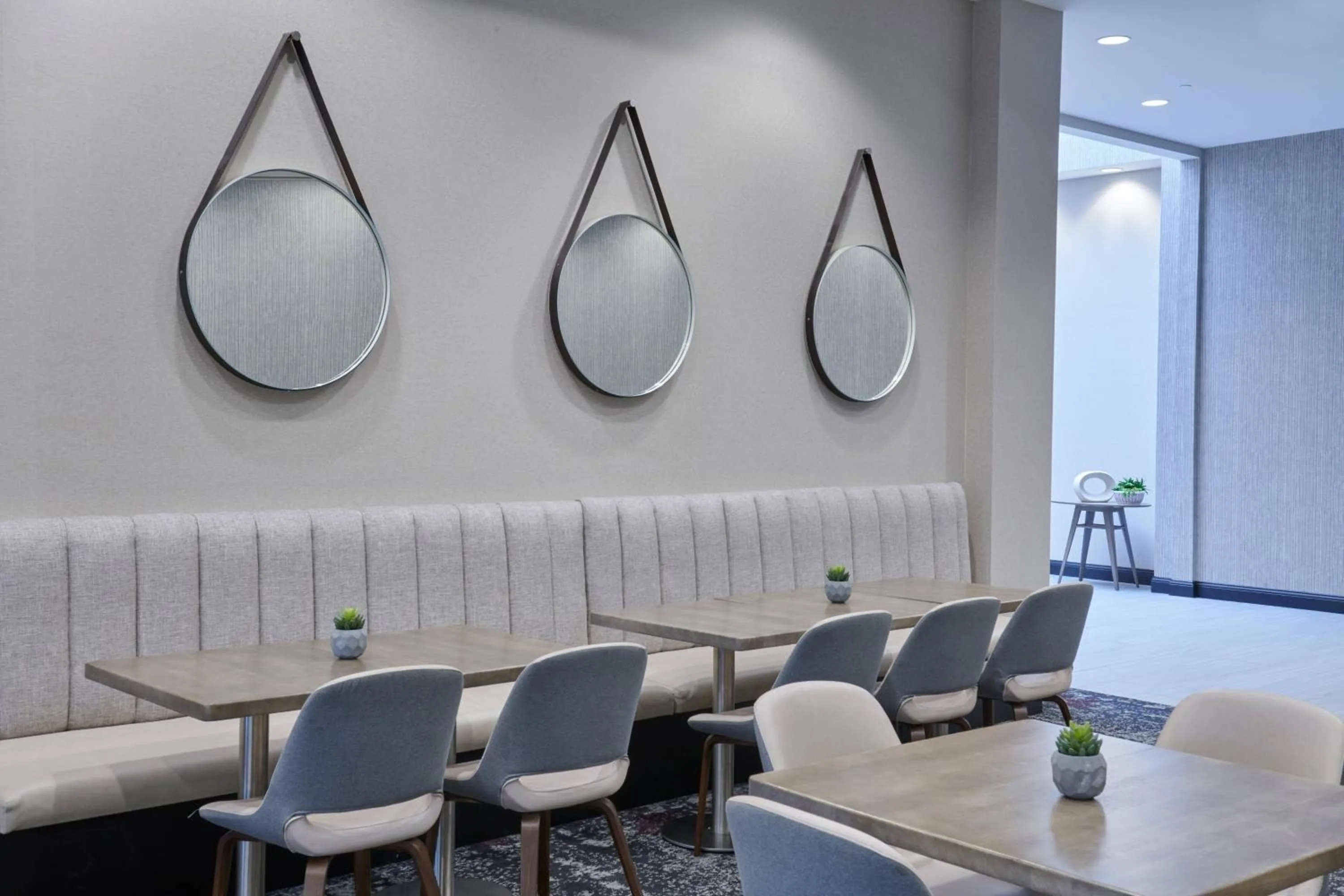 Restaurant/places to eat in Delta Hotels by Marriott Detroit Novi