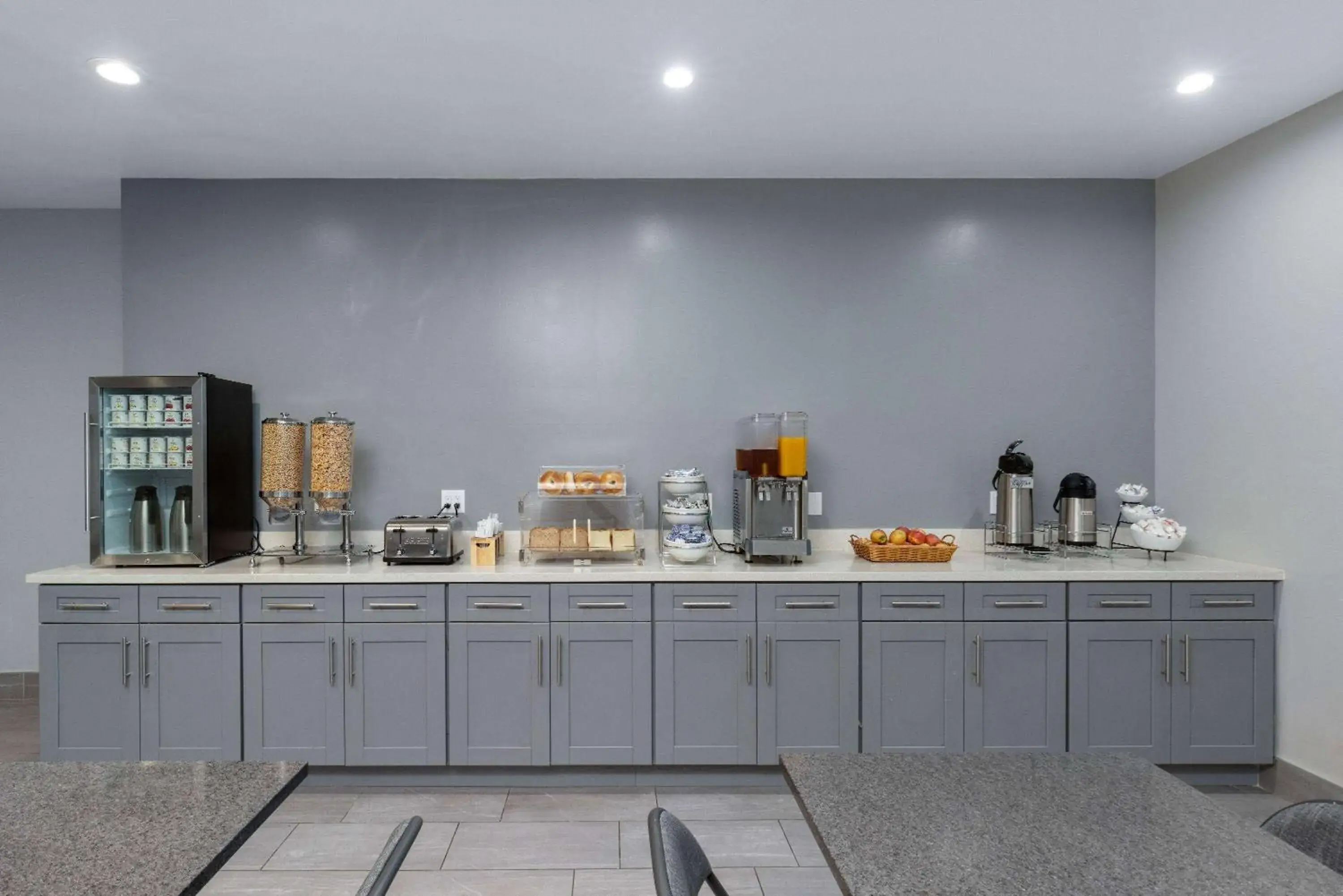 Breakfast in Super 8 by Wyndham San Francisco/Union Square Area Breakfast in Super 8 by Wyndham San Francisco/Union Square Area