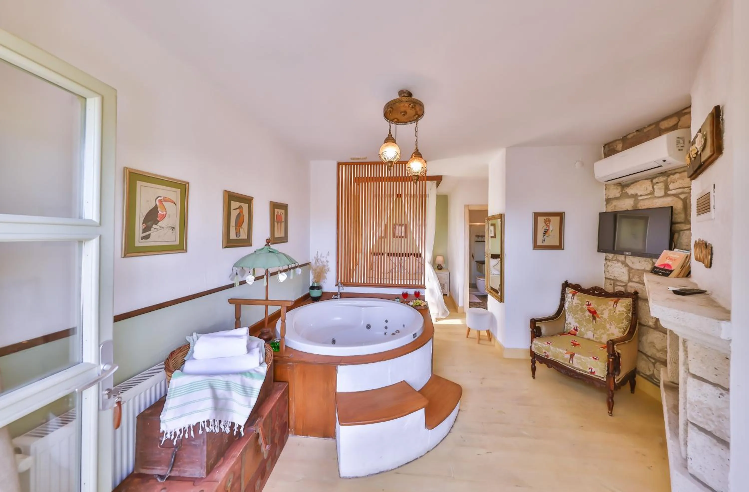 Bed in Palas Alaçatı - Adult Only