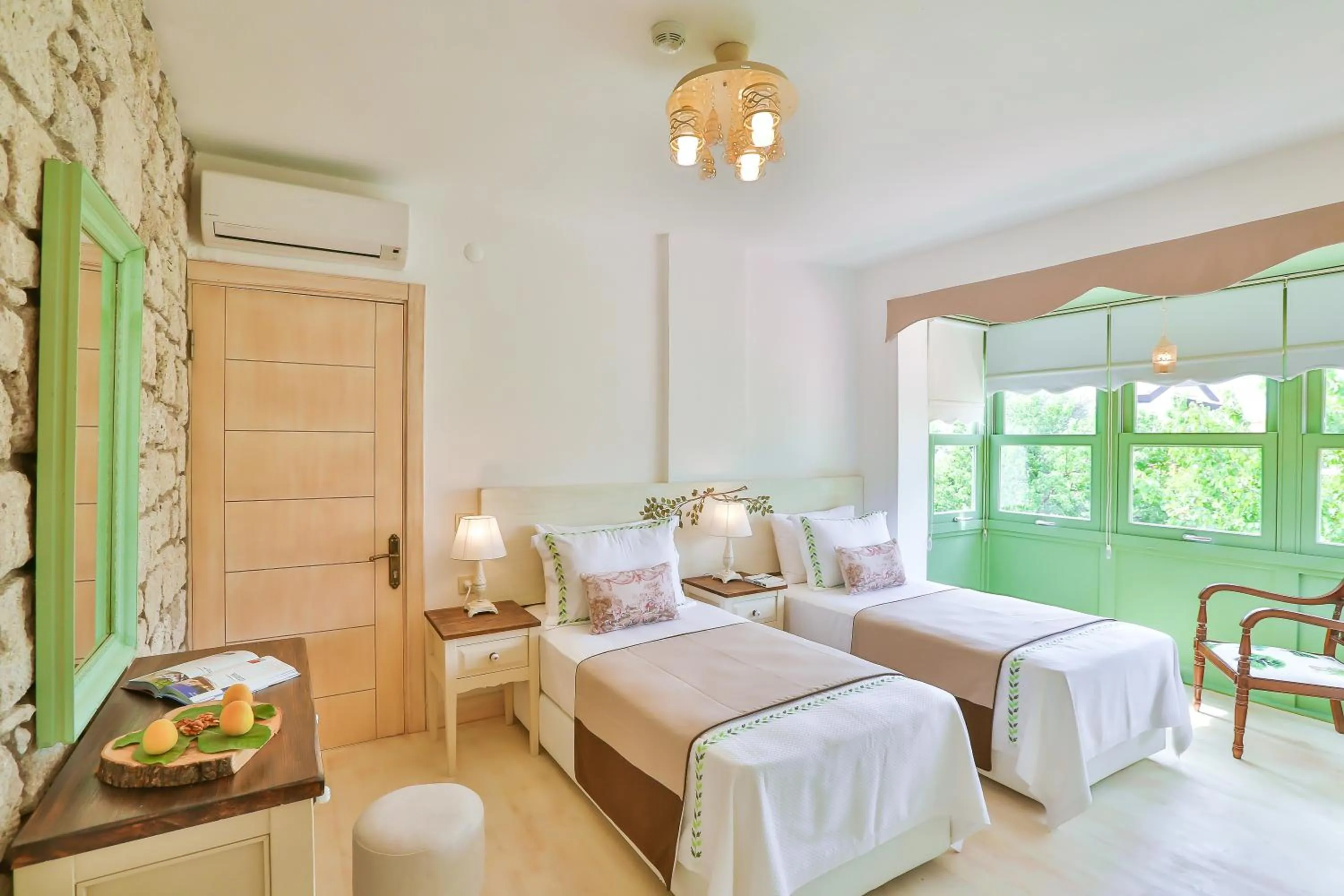 Photo of the whole room, Bed in Palas Alaçatı - Adult Only