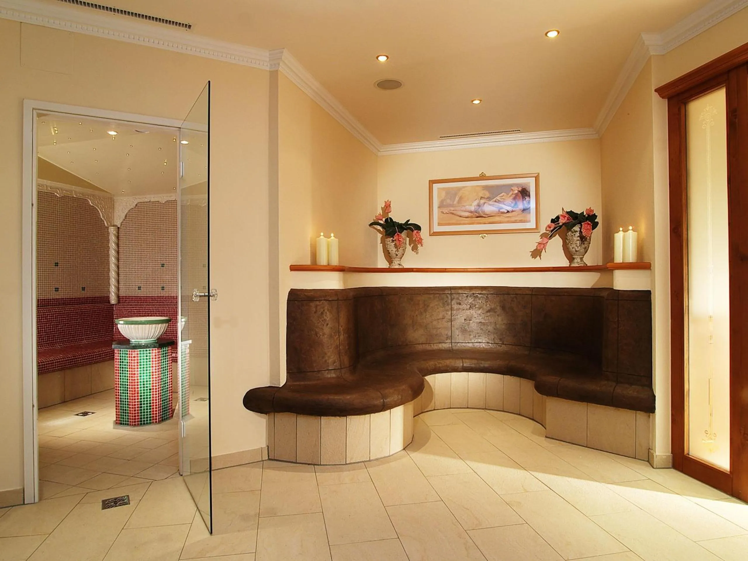 Spa and wellness centre/facilities in Hotel Alpenhof Kristall