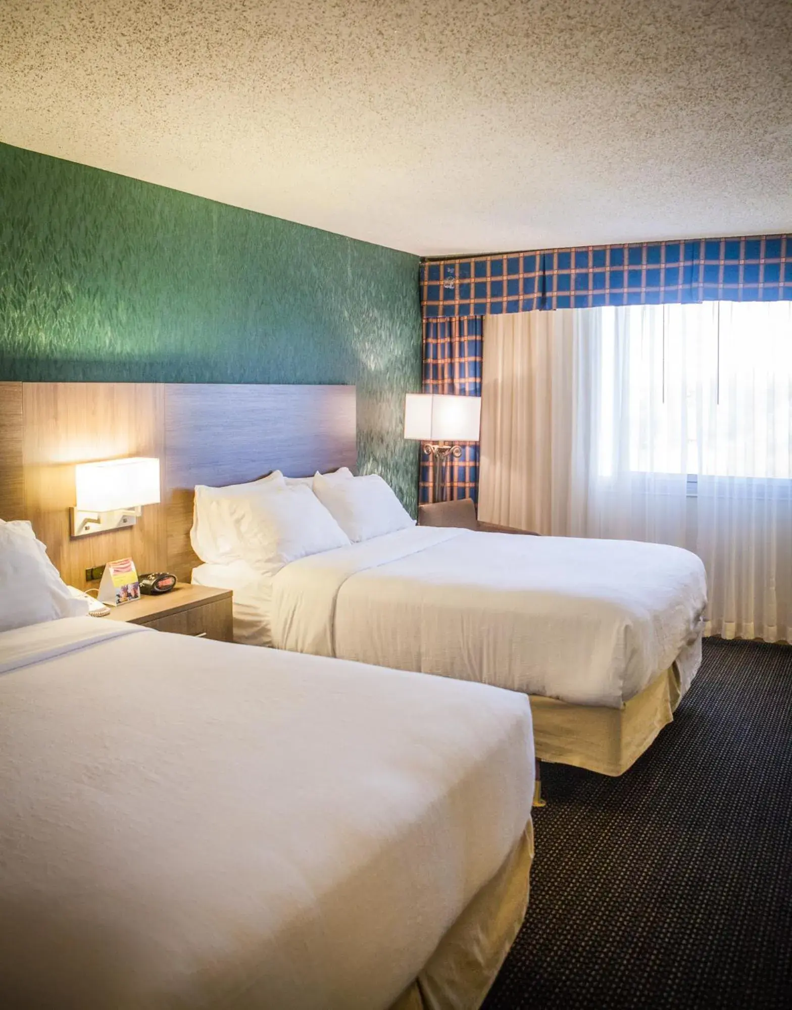 Bed in Holiday Inn Des Moines-Downtown-Mercy Campus by IHG Bed in Holiday Inn Des Moines-Downtown-Mercy Campus by IHG