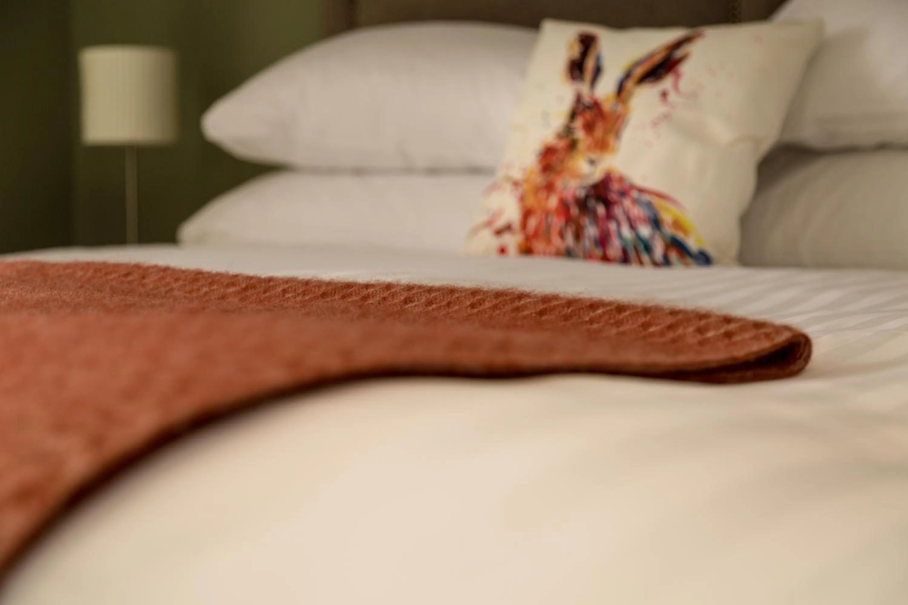 Property building, Bed in The Inn at Loch Tummel