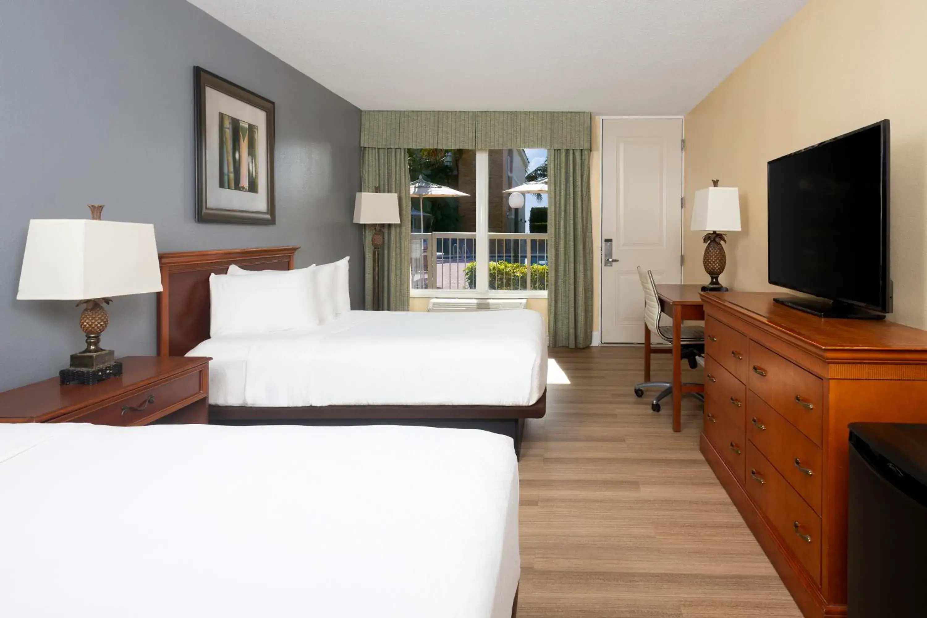 Bed in Ocean Breeze Inn Vero Beach Bed in Ocean Breeze Inn Vero Beach