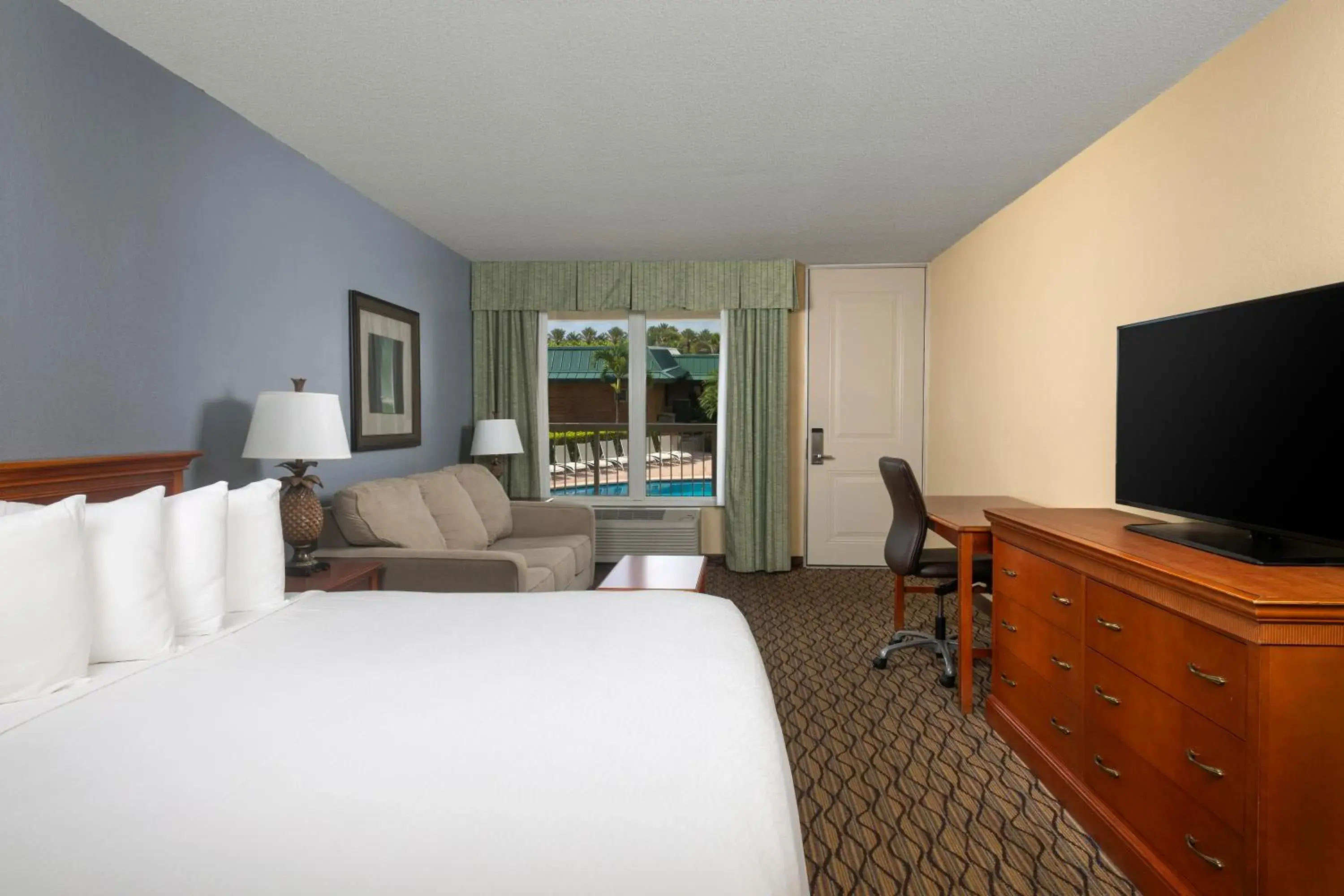 Bed in Ocean Breeze Inn Vero Beach Bed in Ocean Breeze Inn Vero Beach