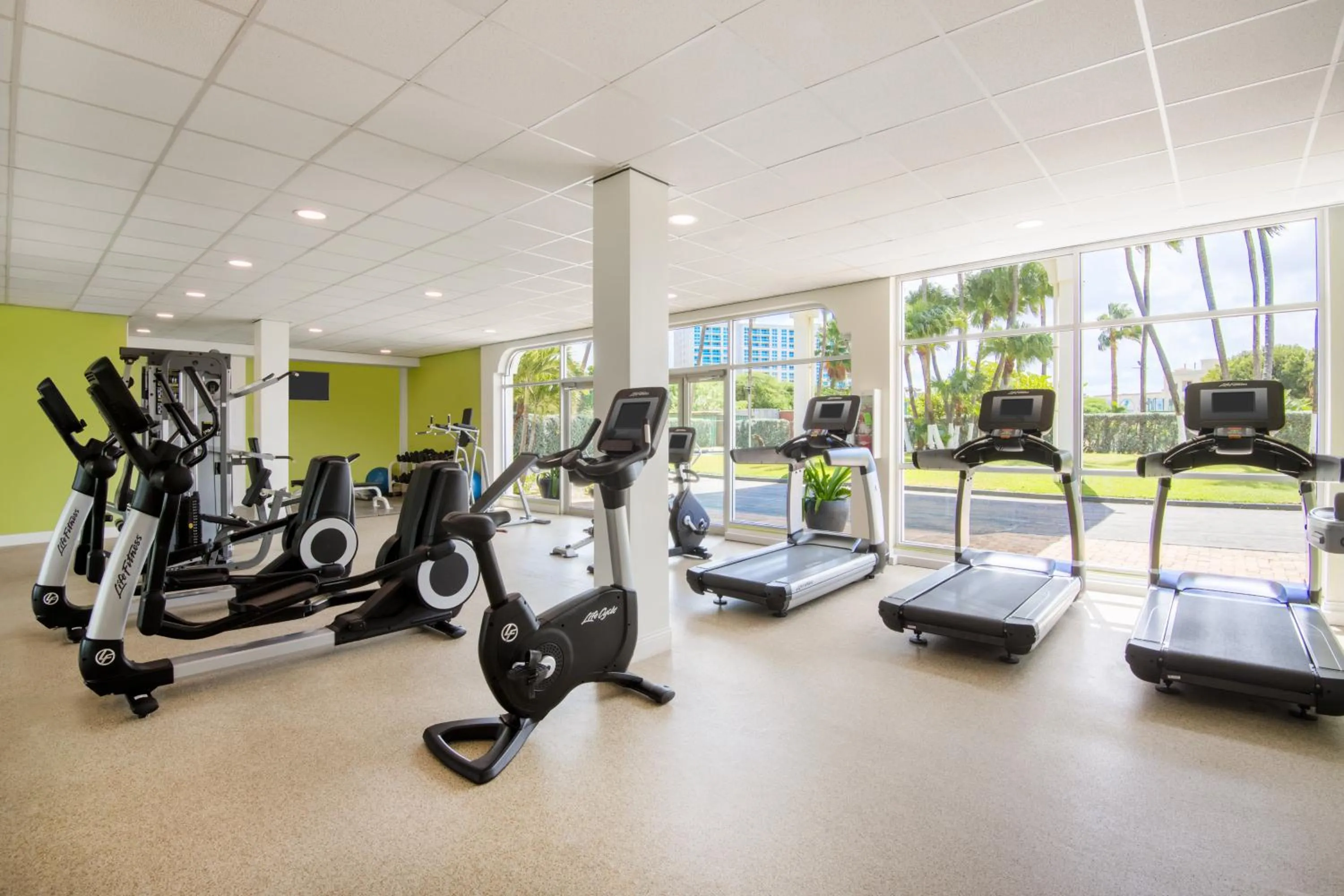 Fitness centre/facilities in Holiday Inn Resort Aruba - Beach Resort & Casino by IHG