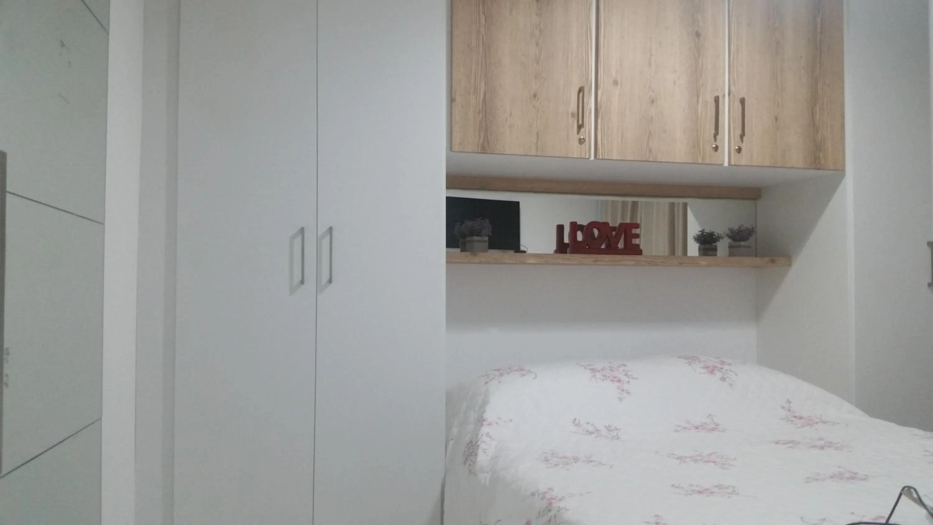 Bed in Mandakaru Residence Flats