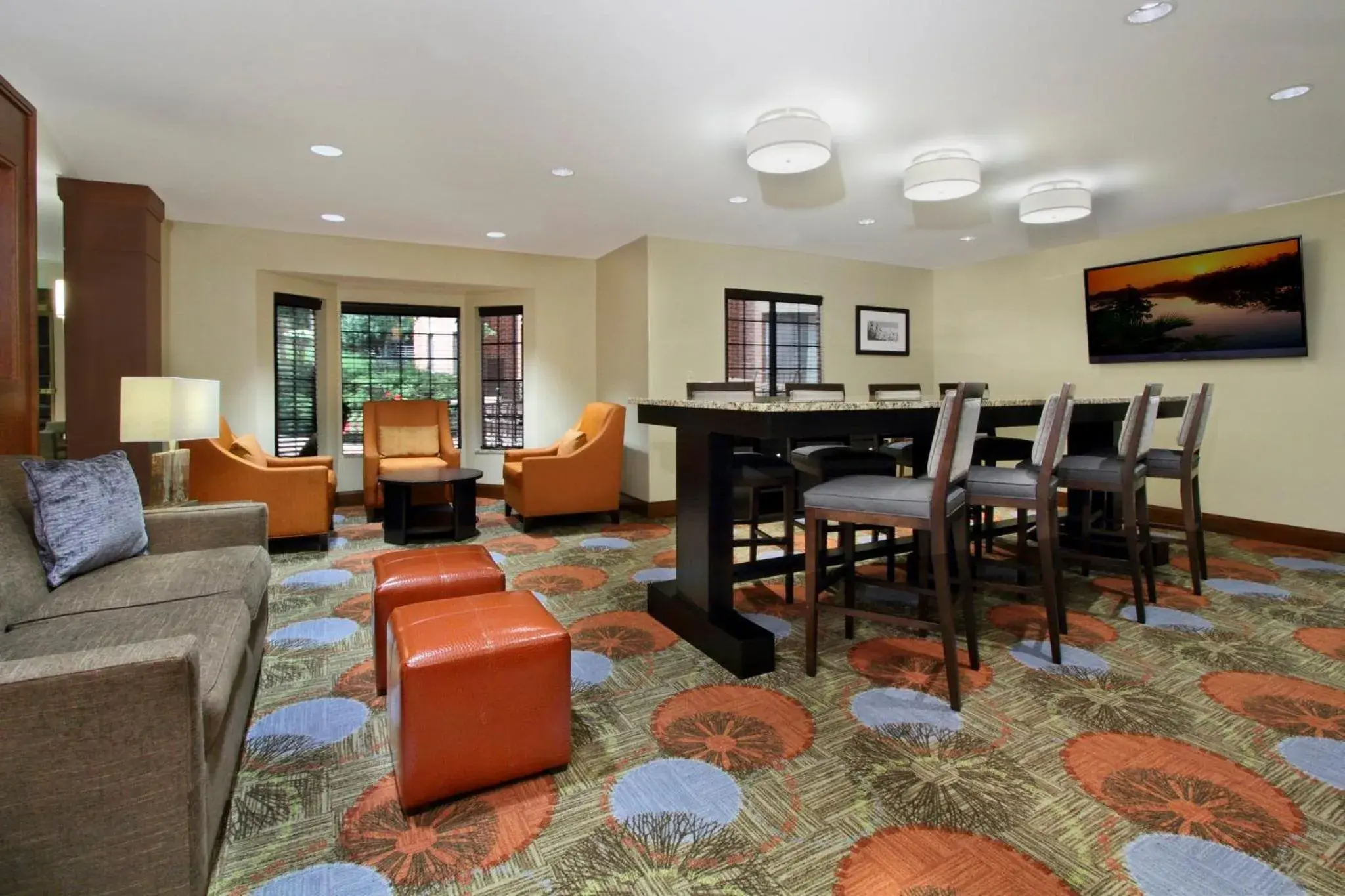 Property building in Staybridge Suites Tysons - McLean by IHG Property building in Staybridge Suites Tysons - McLean by IHG