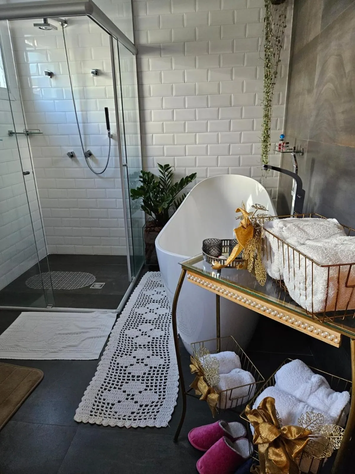 Deluxe Double Room with Bath in Pousada Lugama