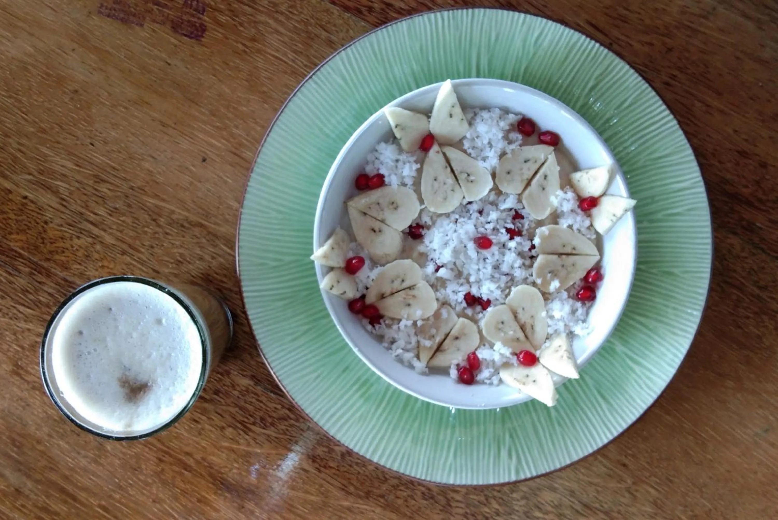 Food and drinks in Mad about Coco Yoga & Beach Retreat