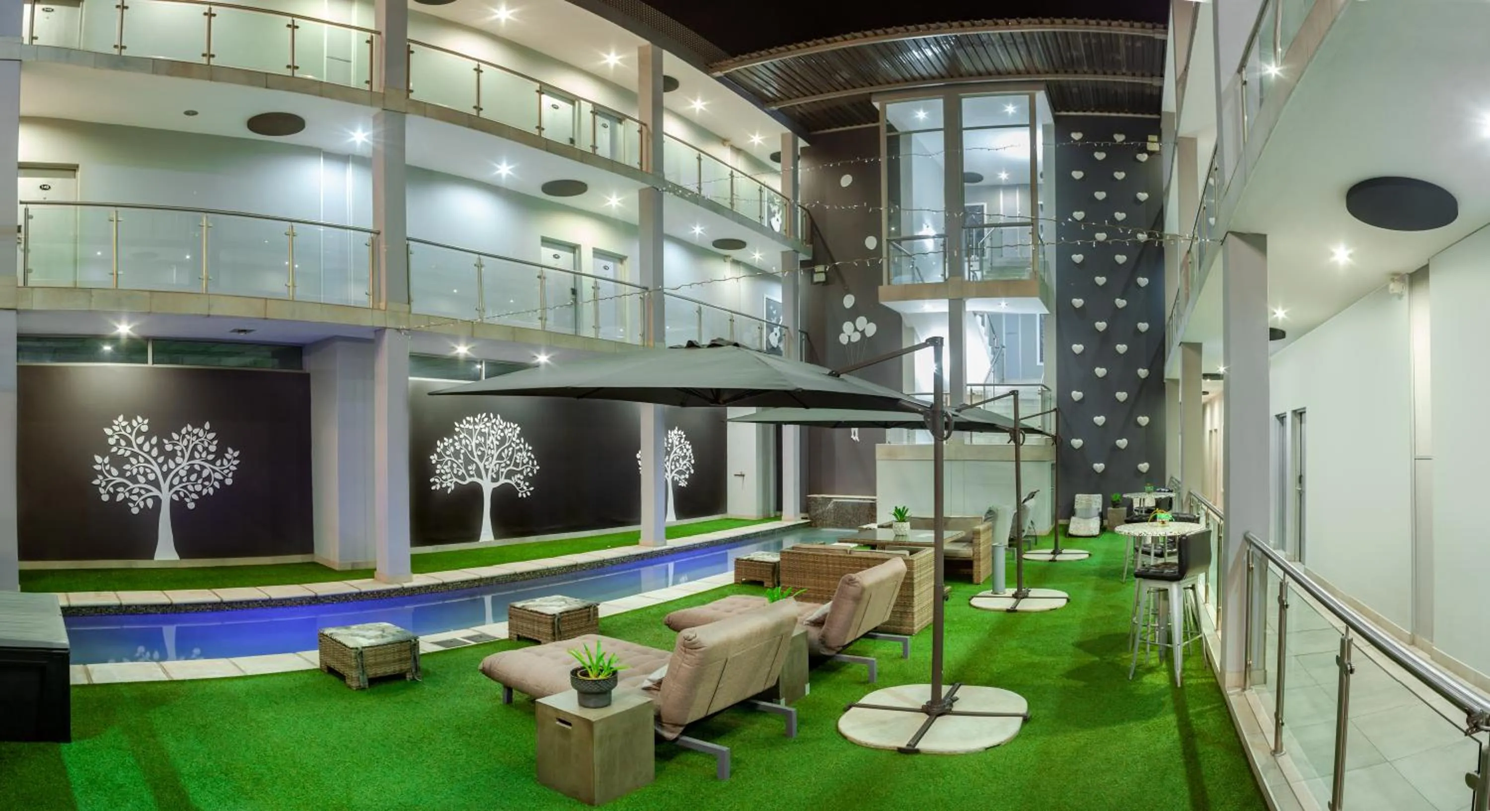 Swimming pool in Chill Pepper Boutique Hotel