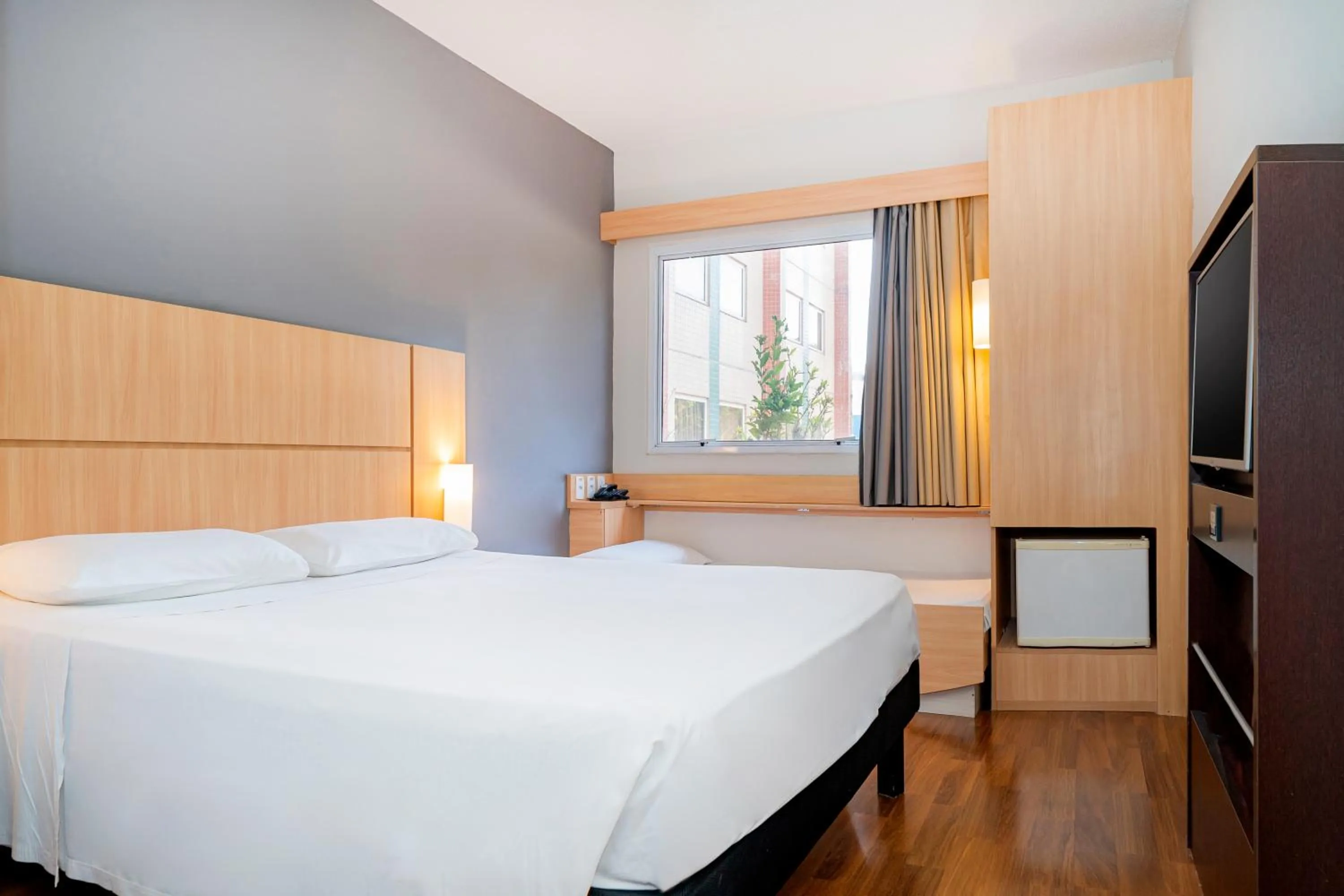 Bedroom, Bed in ibis Piracicaba