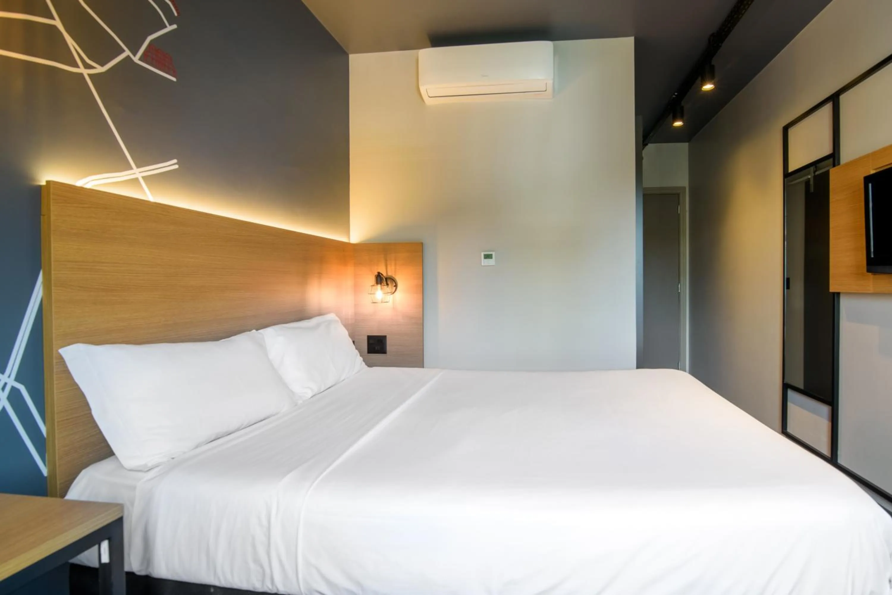 Bed in ibis Curitiba Batel