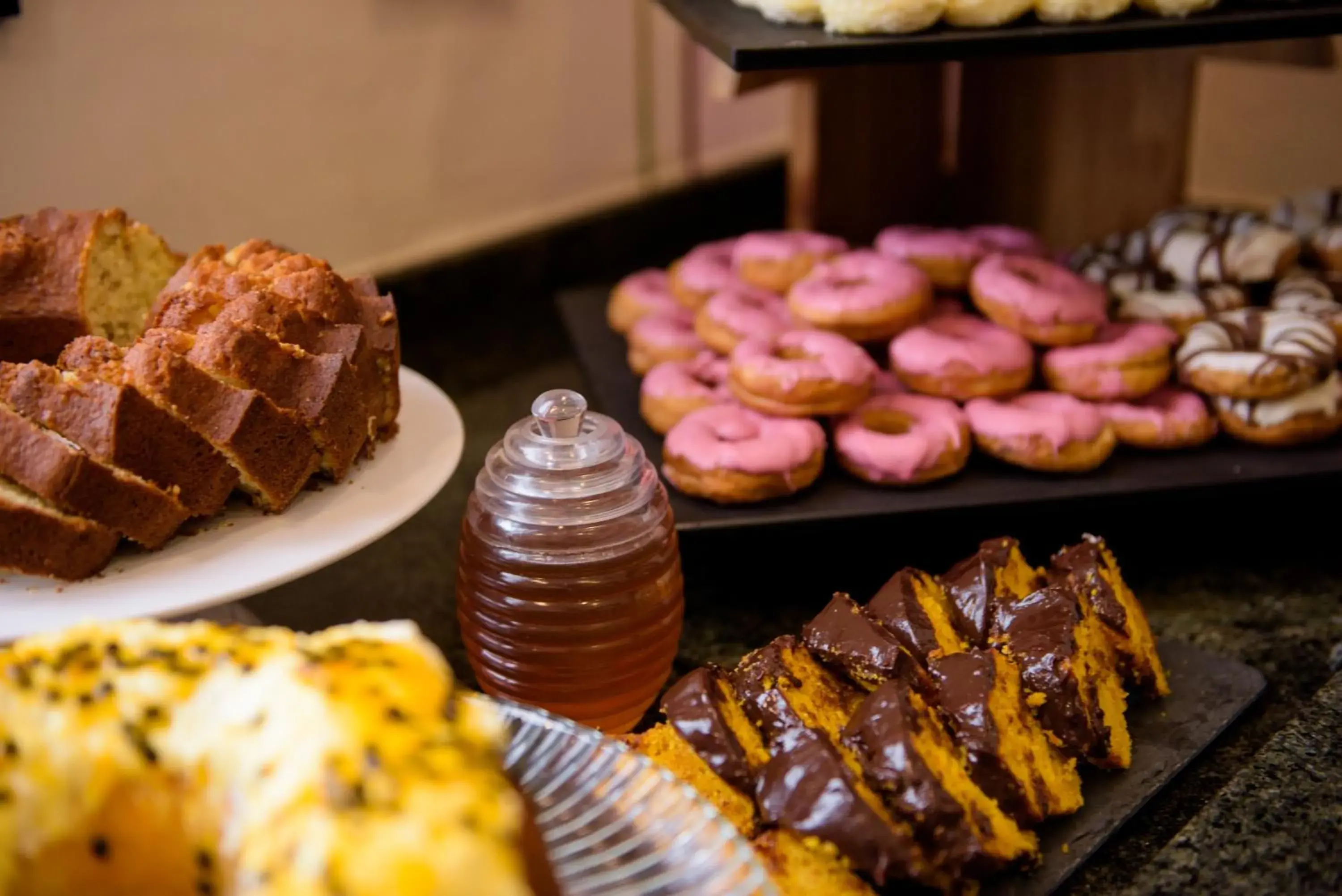 Breakfast in ibis Curitiba Batel Breakfast in ibis Curitiba Batel