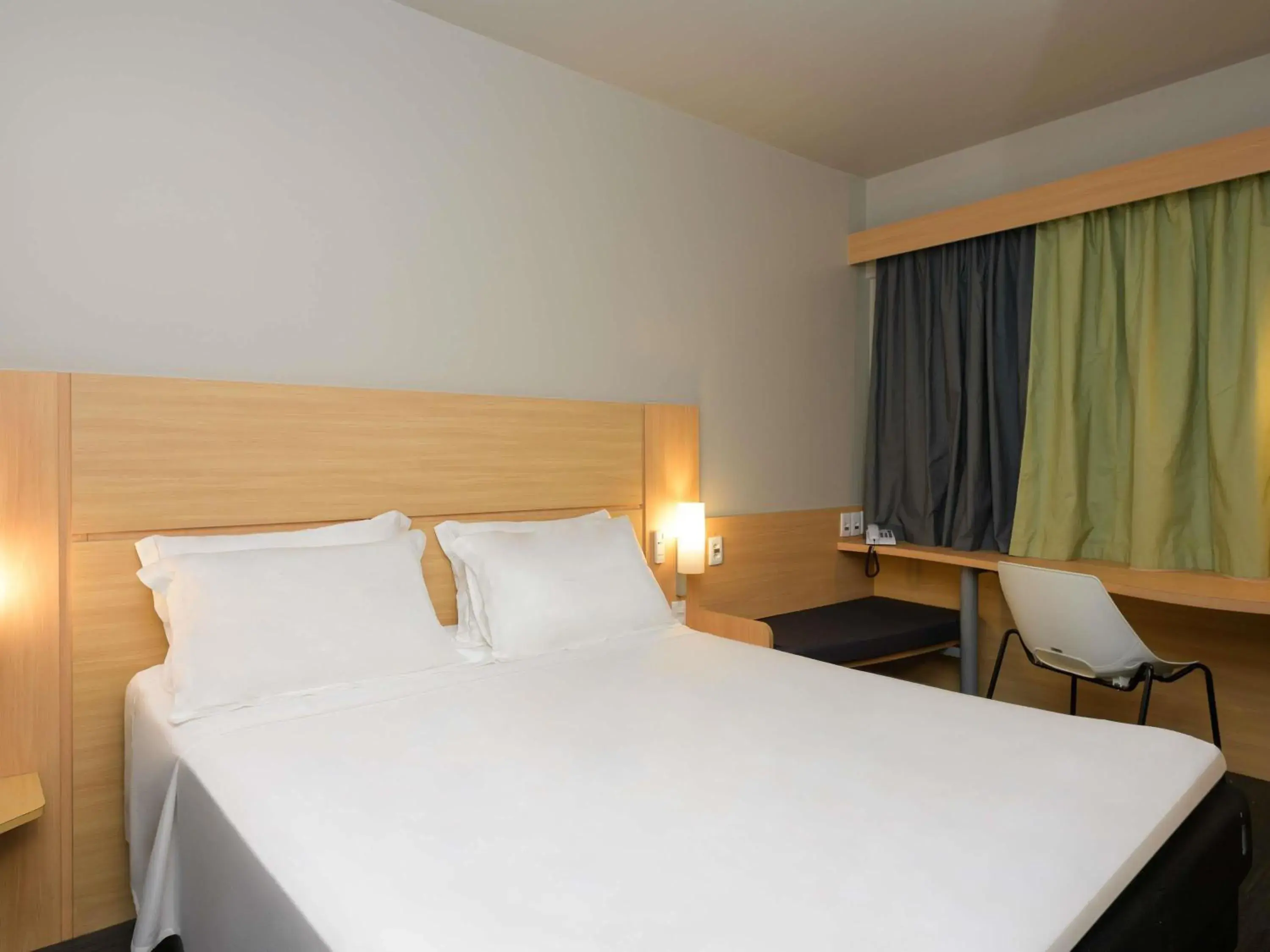 Bedroom, Bed in ibis Aracaju Bedroom, Bed in ibis Aracaju