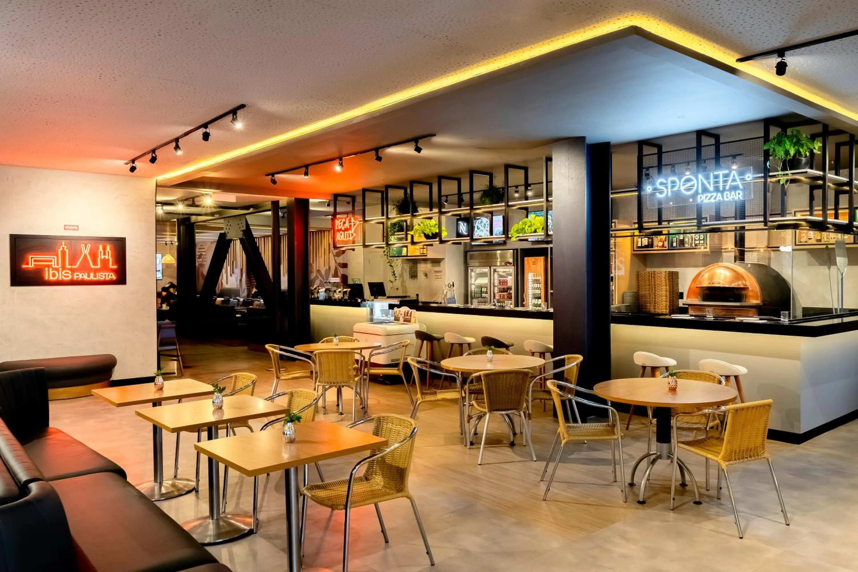 Restaurant/places to eat in ibis Sao Paulo Paulista