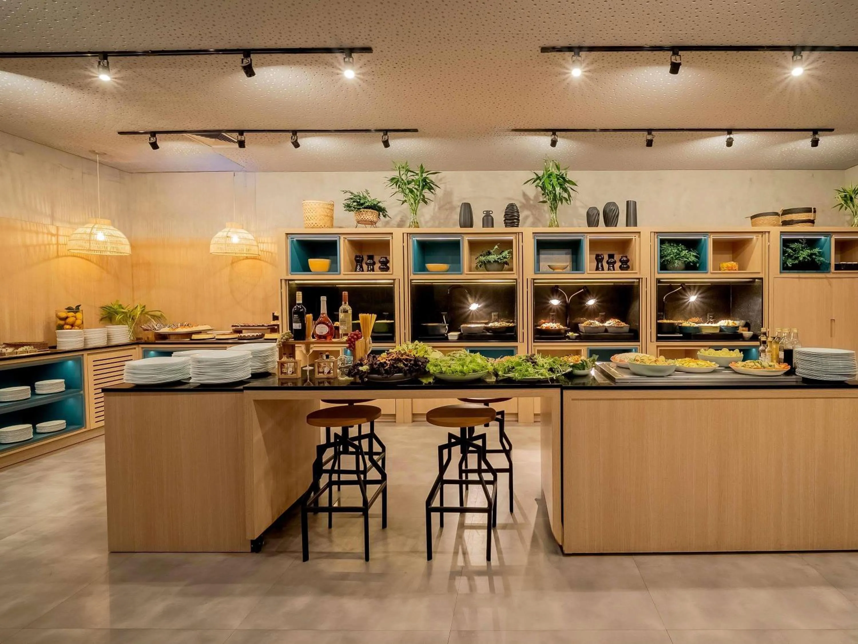 Restaurant/places to eat in ibis Sao Paulo Paulista