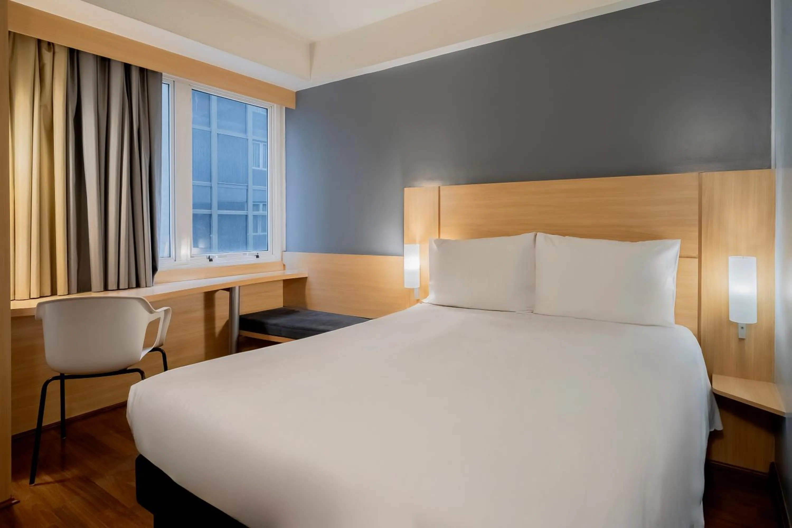 Bed in ibis Sao Paulo Paulista