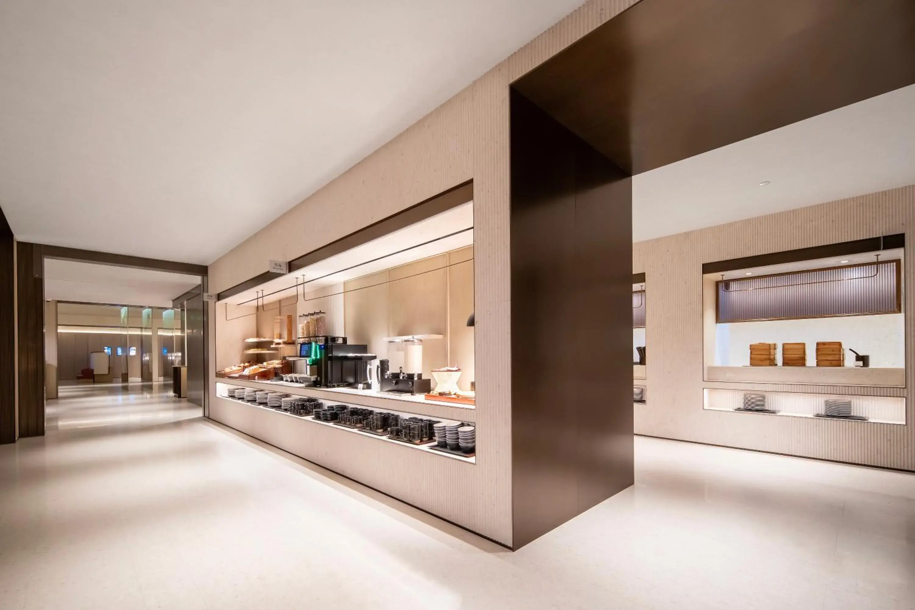 Restaurant/places to eat in IntercityHotel Shanghai Hongqiao Airport - Free Minibar for First Night Restaurant/places to eat in IntercityHotel Shanghai Hongqiao Airport - Free Minibar for First Night