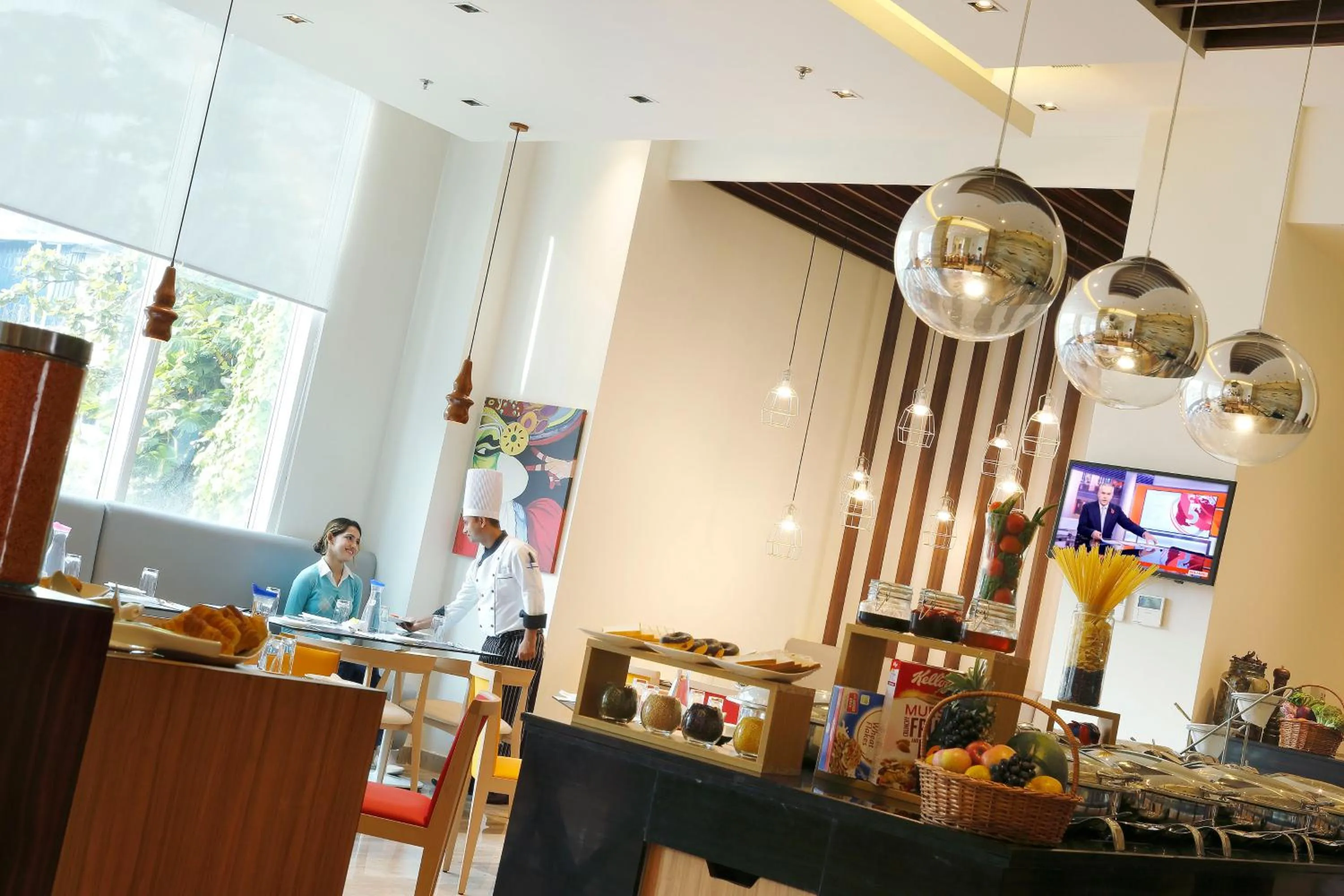 Restaurant/places to eat in ibis Kochi City Centre - An Accor Brand