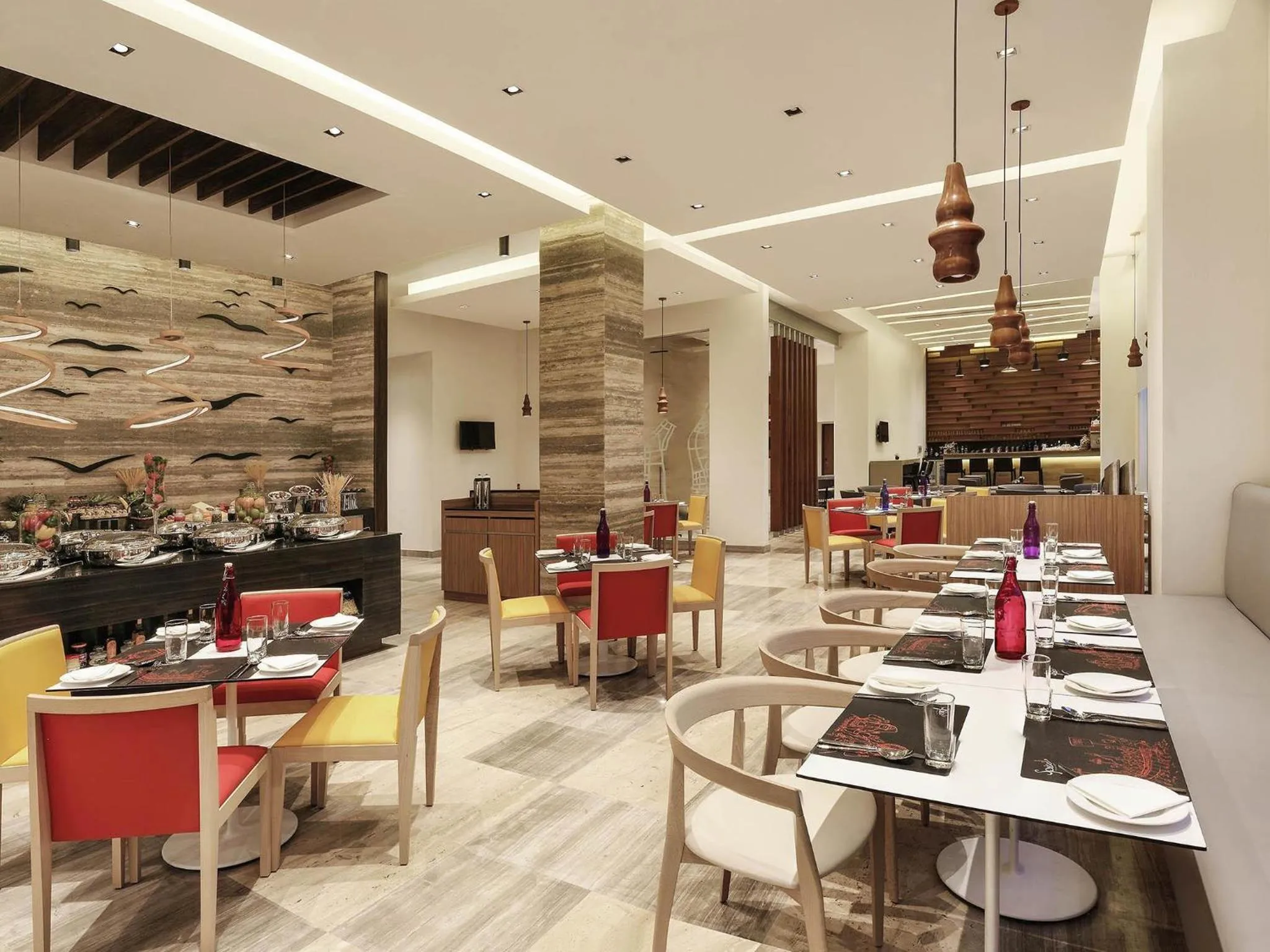 Restaurant/places to eat in ibis Kochi City Centre - An Accor Brand