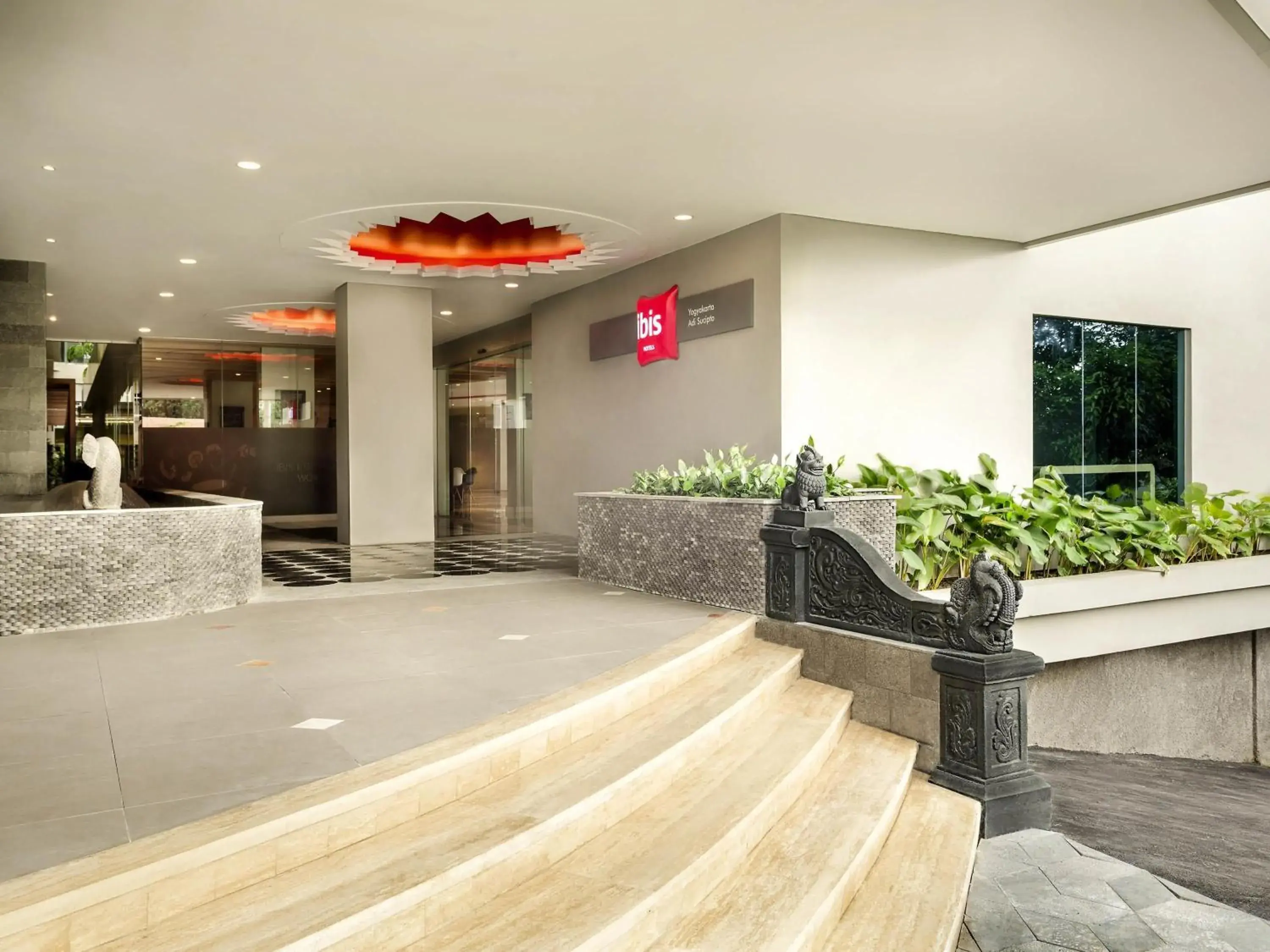 Property building in ibis Yogyakarta Adi Sucipto Property building in ibis Yogyakarta Adi Sucipto