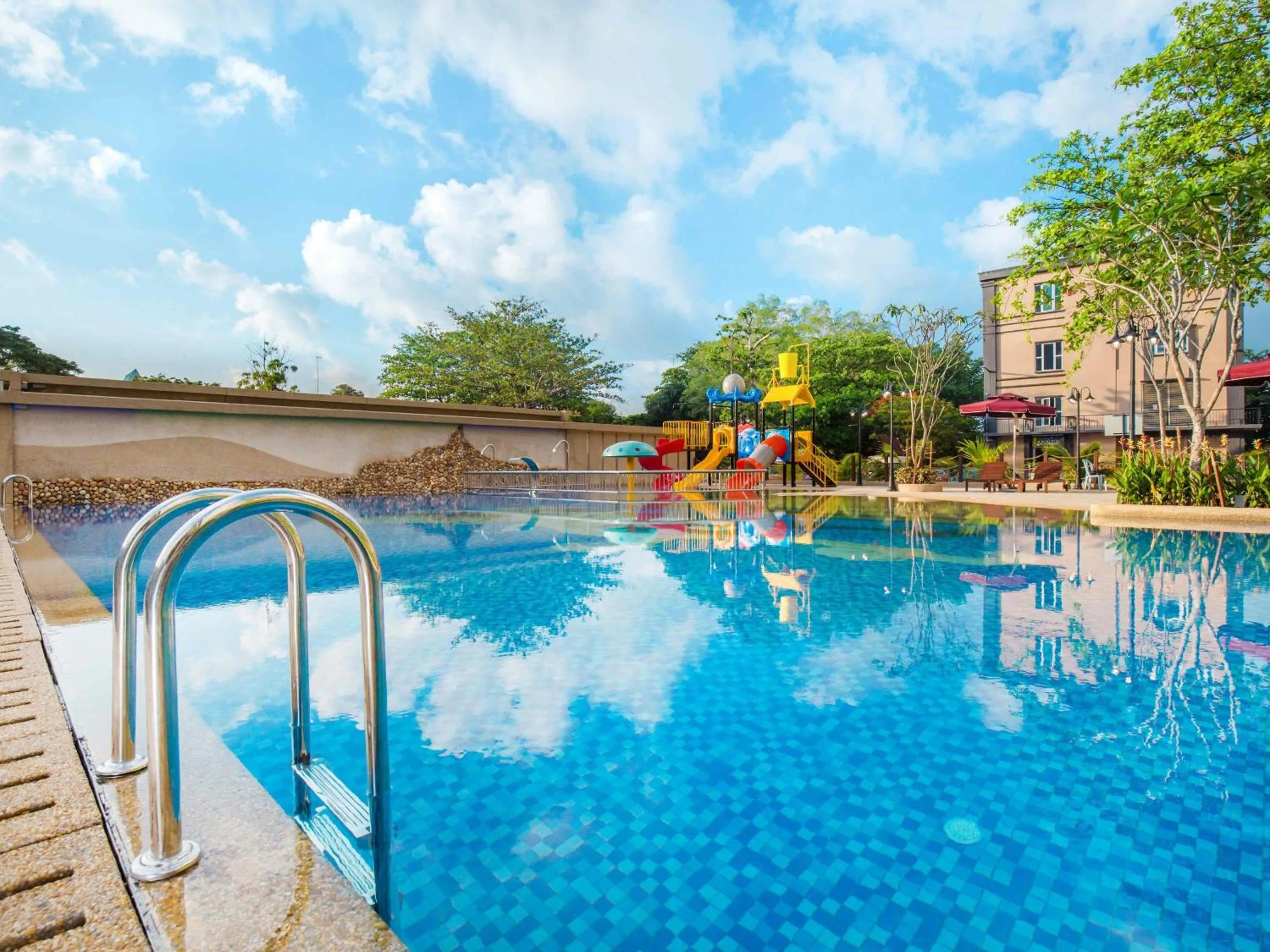 Pool view in Ibis Melaka