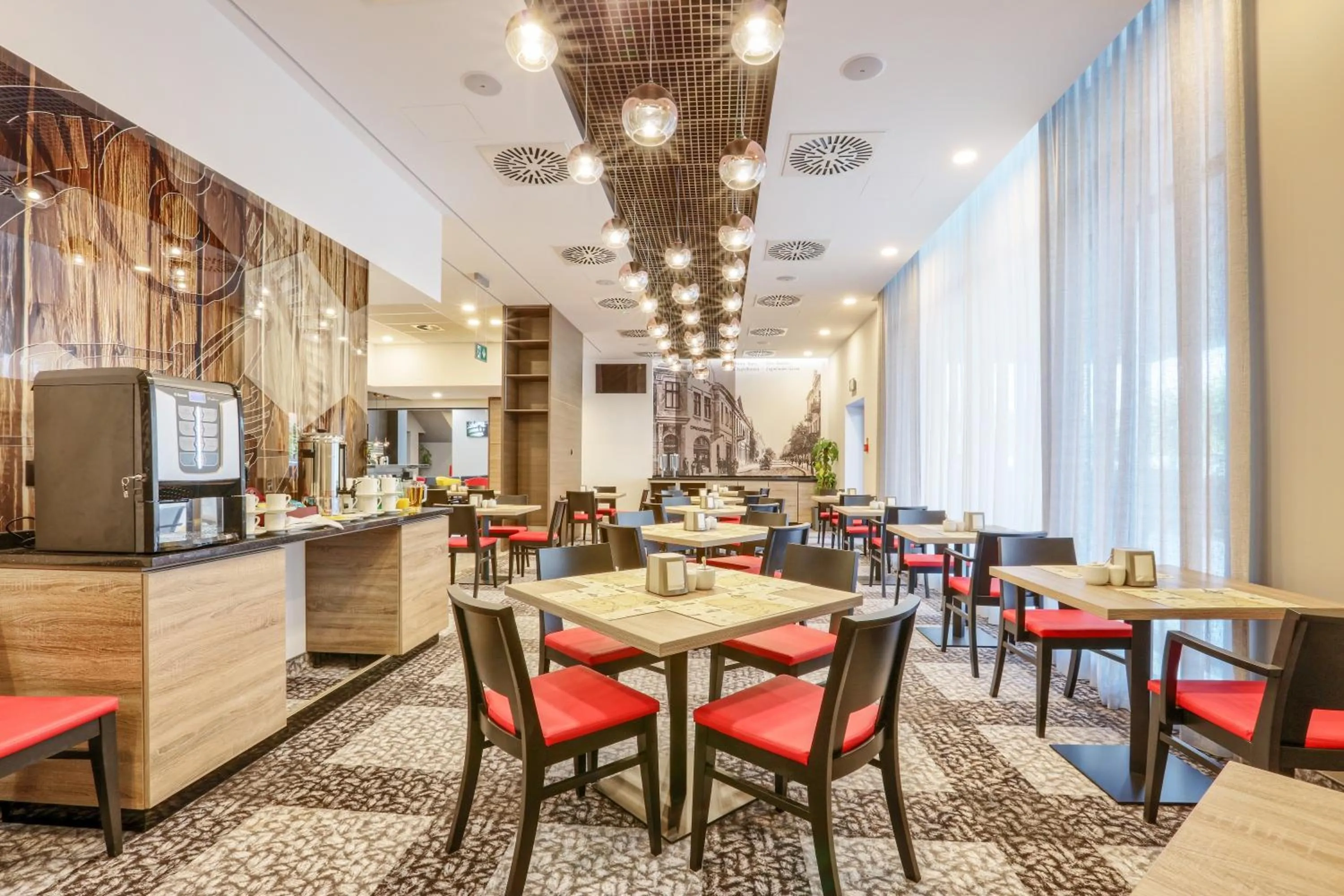 Restaurant/places to eat in ibis Styles Nowy Sacz