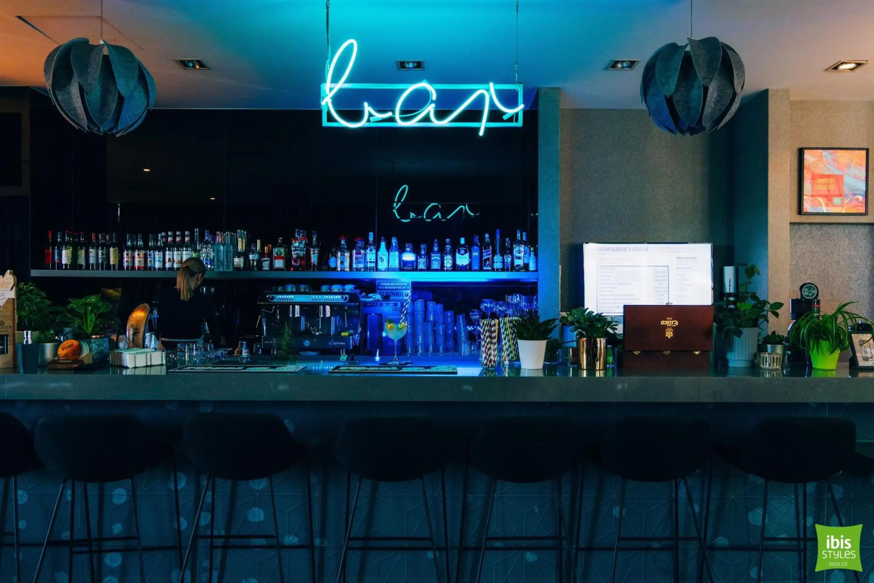 Lounge or bar in ibis Styles Siedlce Lounge or bar in ibis Styles Siedlce