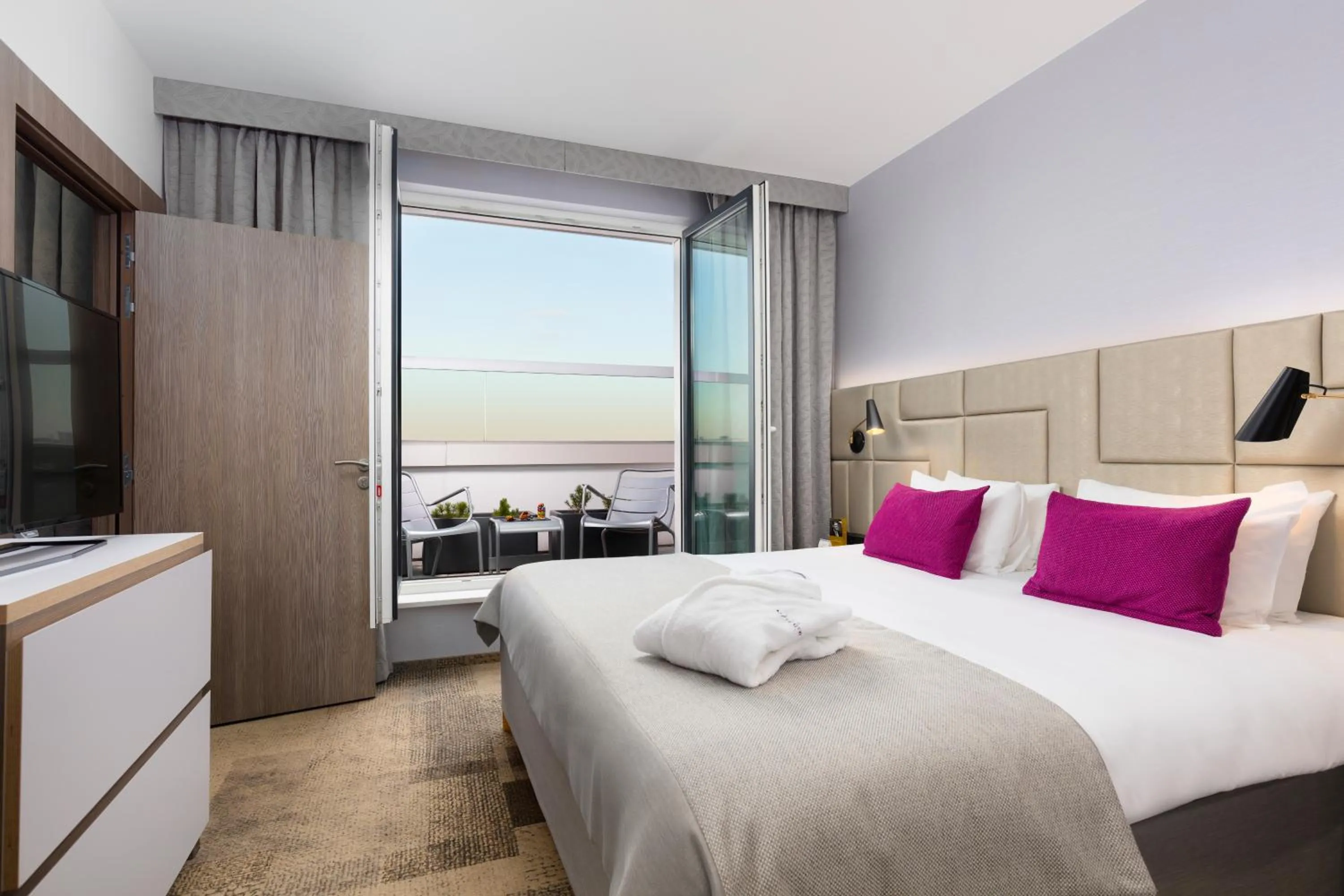 Photo of the whole room, Bed in Mercure Krakow Stare Miasto