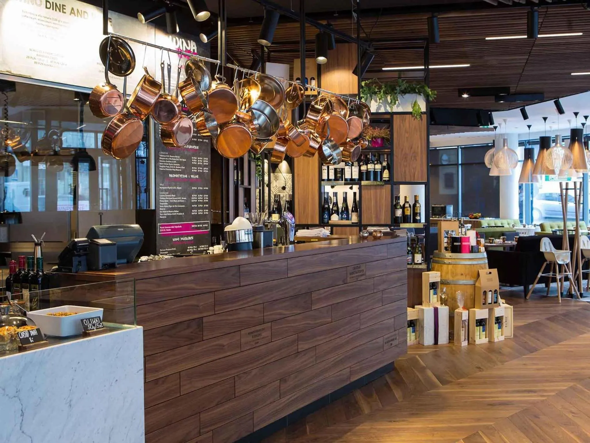 Restaurant/places to eat in Mercure Krakow Stare Miasto