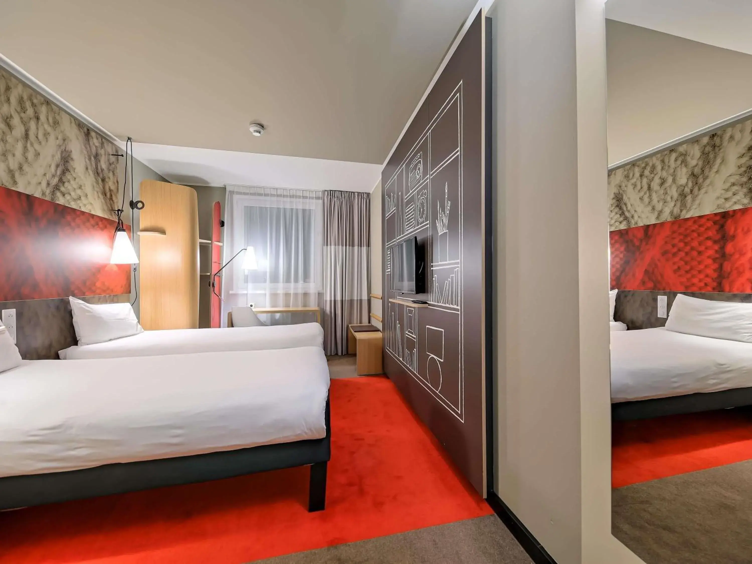 Bedroom, Bed in Ibis Gdansk Stare Miasto Bedroom, Bed in Ibis Gdansk Stare Miasto