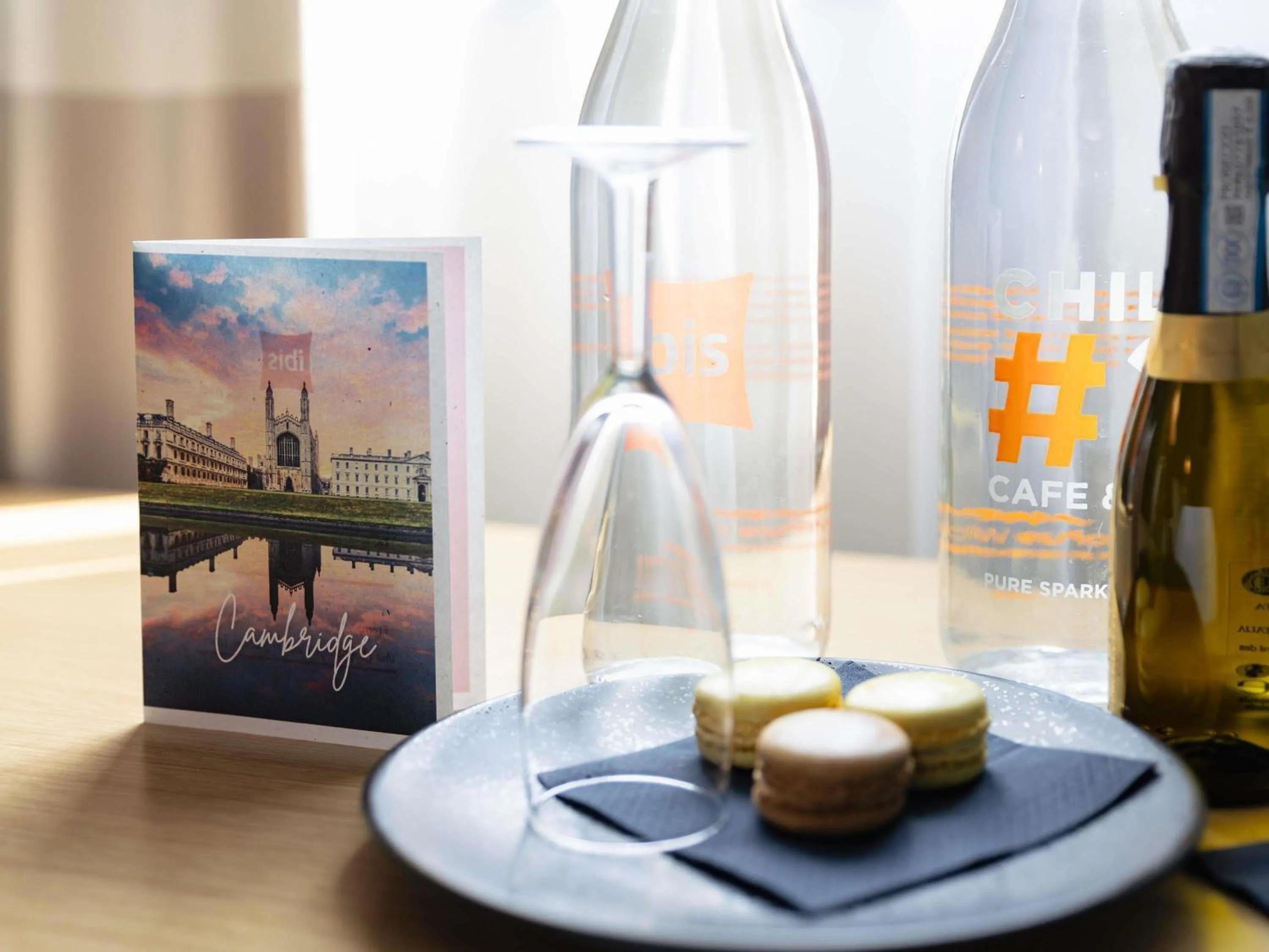 Bedroom in ibis Cambridge Central Station