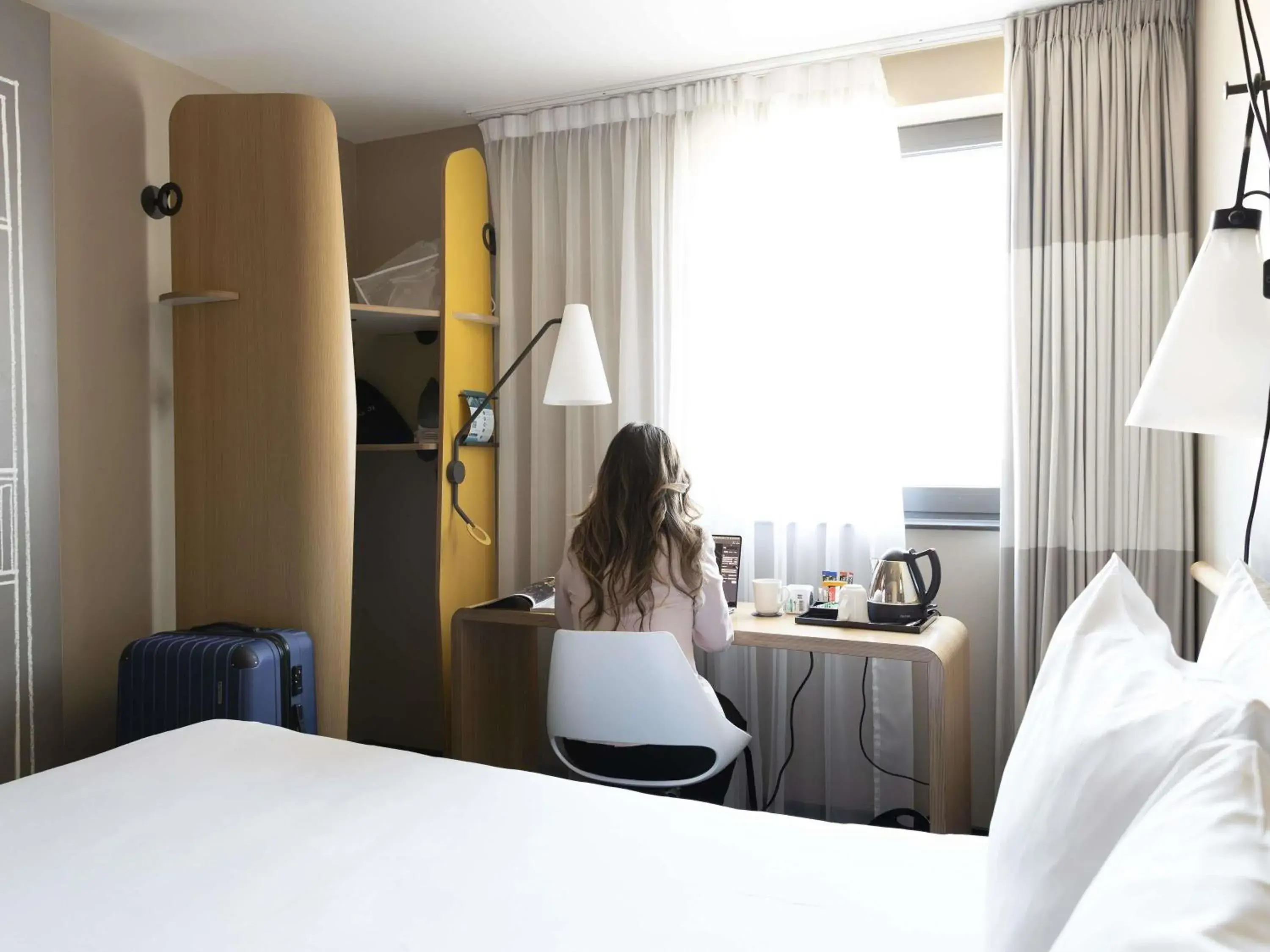 Bedroom, Bed in ibis Cambridge Central Station Bedroom, Bed in ibis Cambridge Central Station