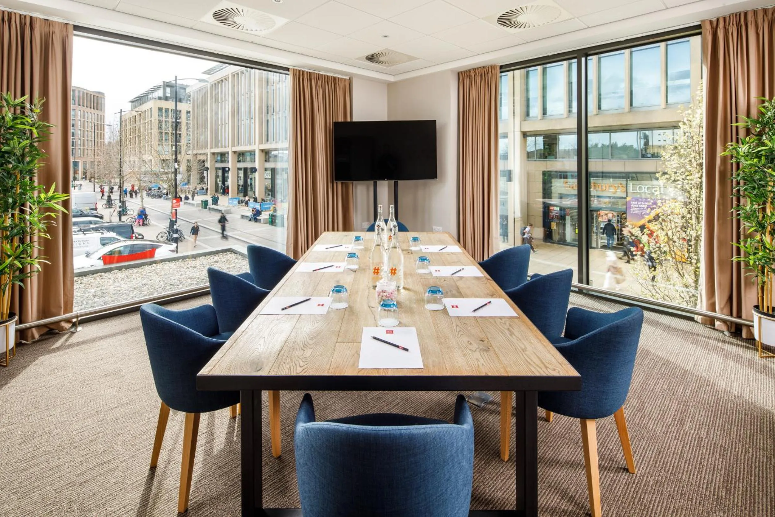 Meeting/conference room in ibis Cambridge Central Station
