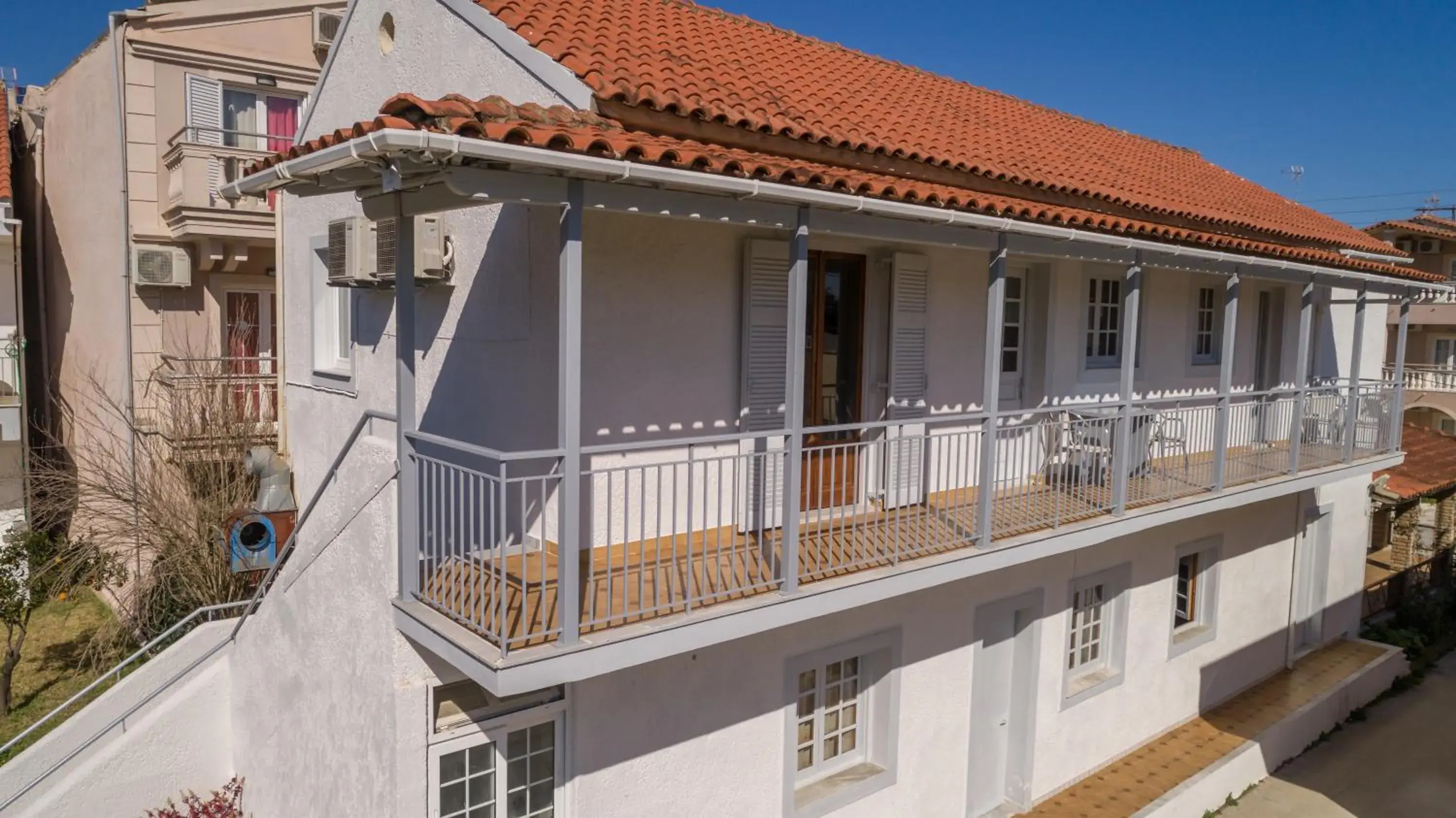 Bird's eye view in Three Seasons Bird's eye view in Three Seasons