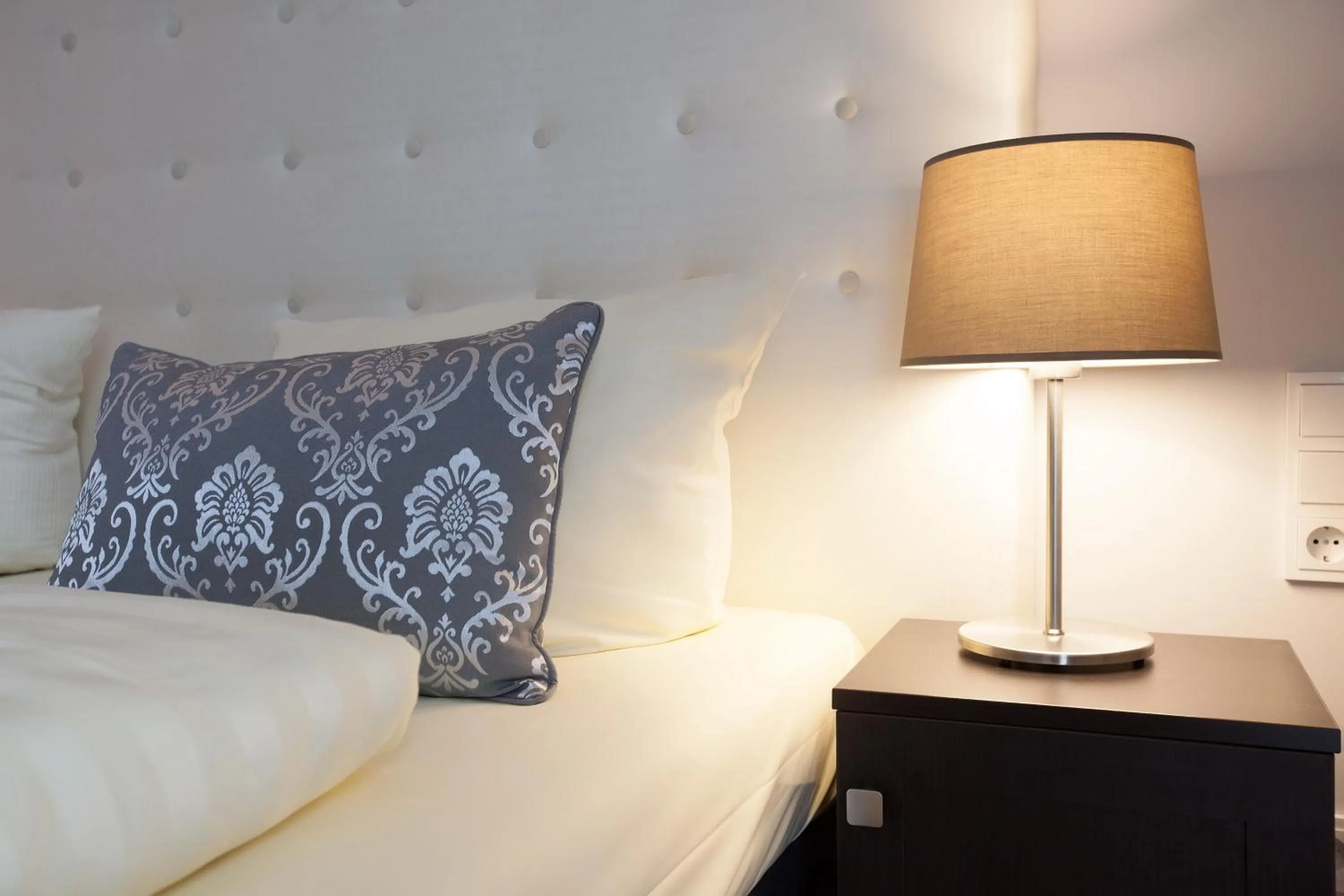 Decorative detail, Bed in Hotel Rheinischer Hof Bad Soden