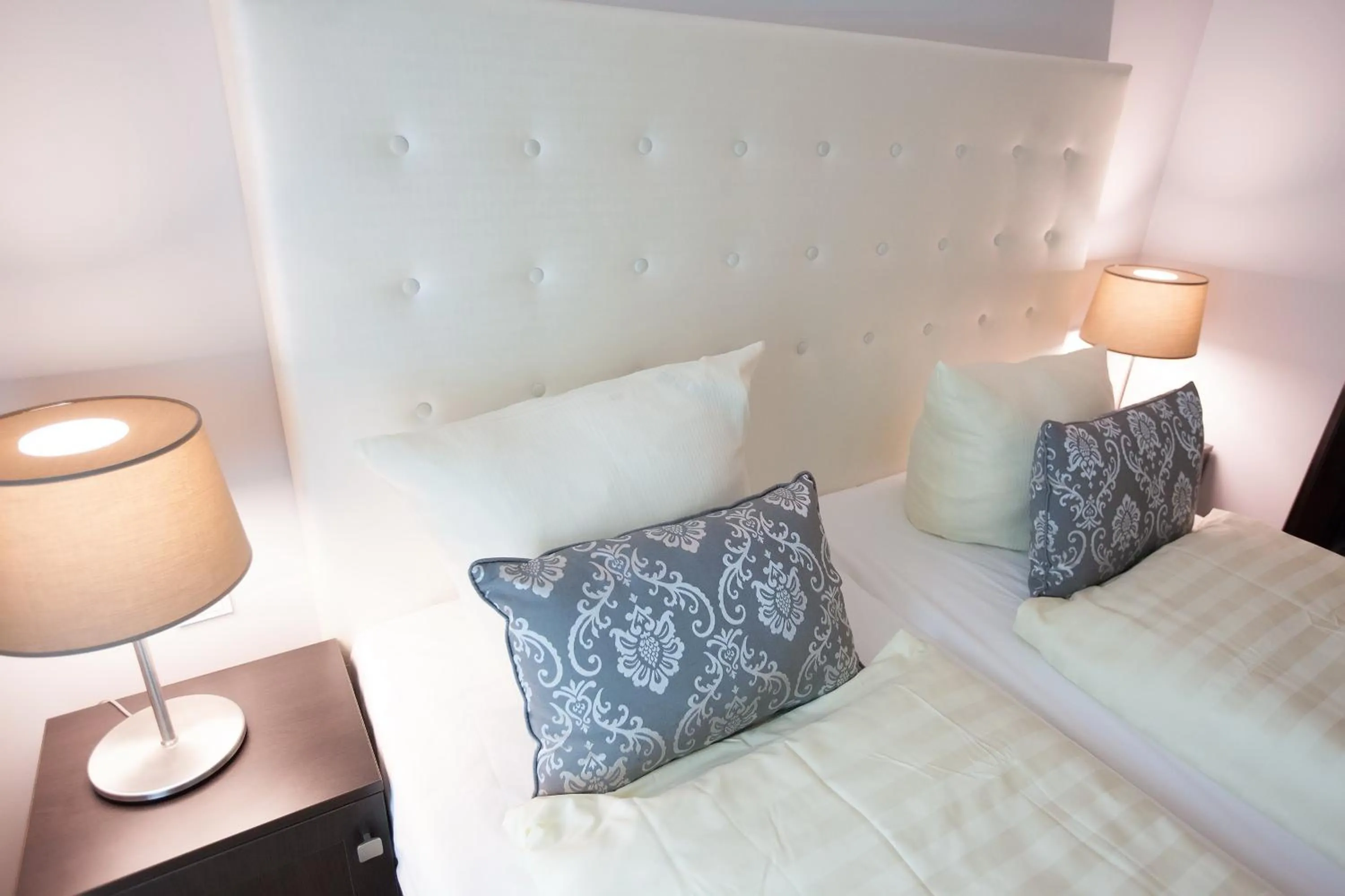 Decorative detail, Bed in Hotel Rheinischer Hof Bad Soden