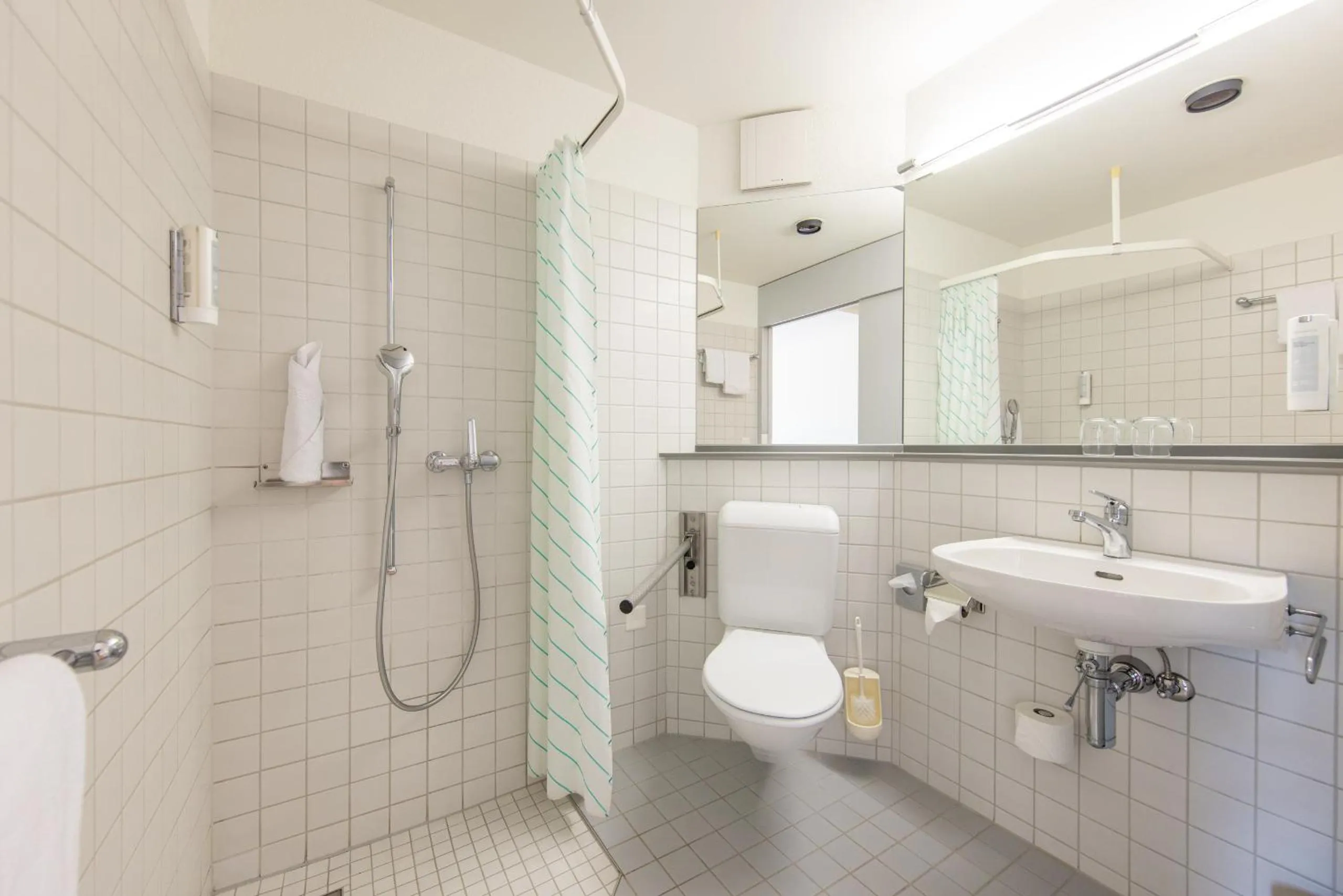 Deluxe Double or Twin Room with Balcony - single occupancy in Hotel Panorama